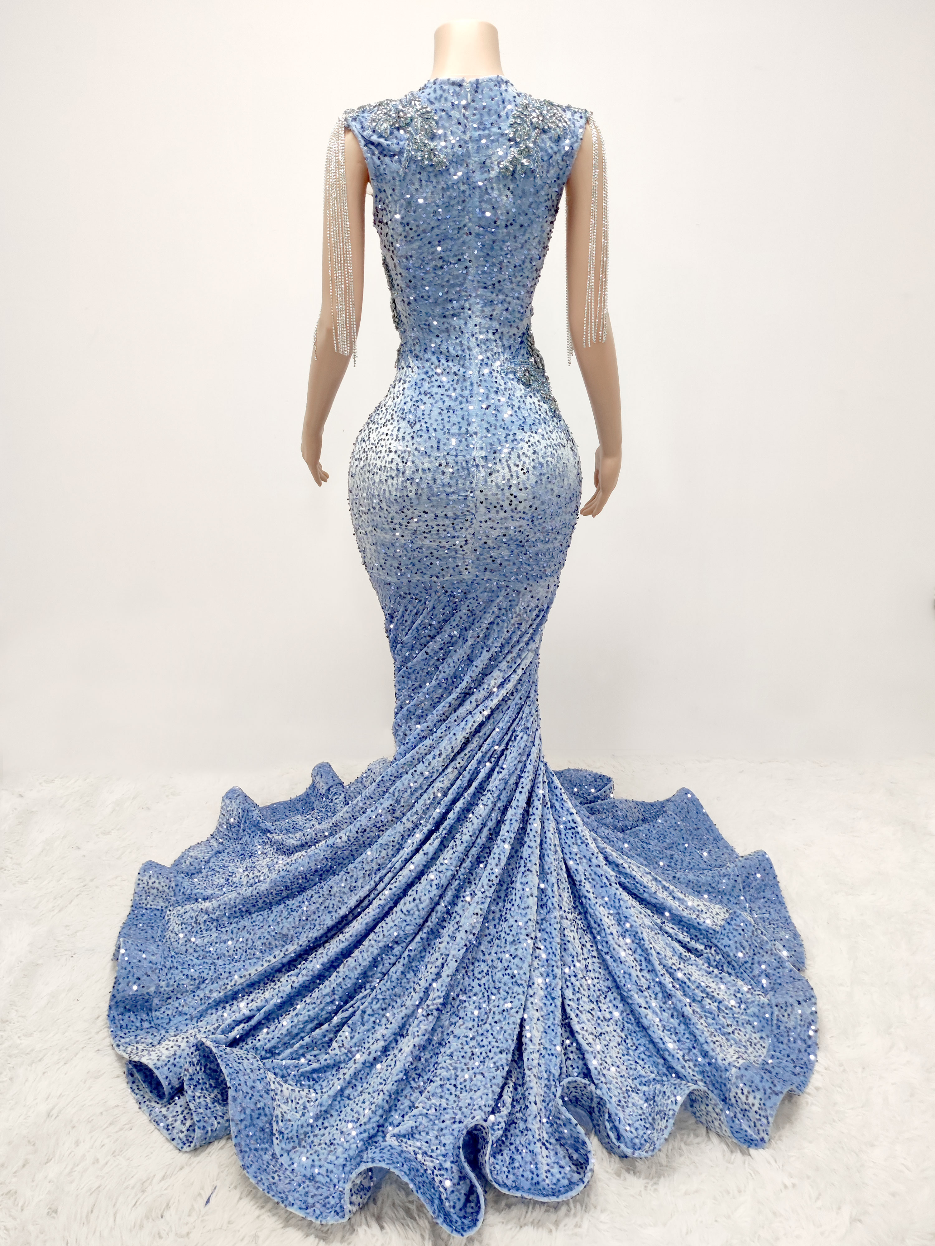 Blue Gowns TH240514021