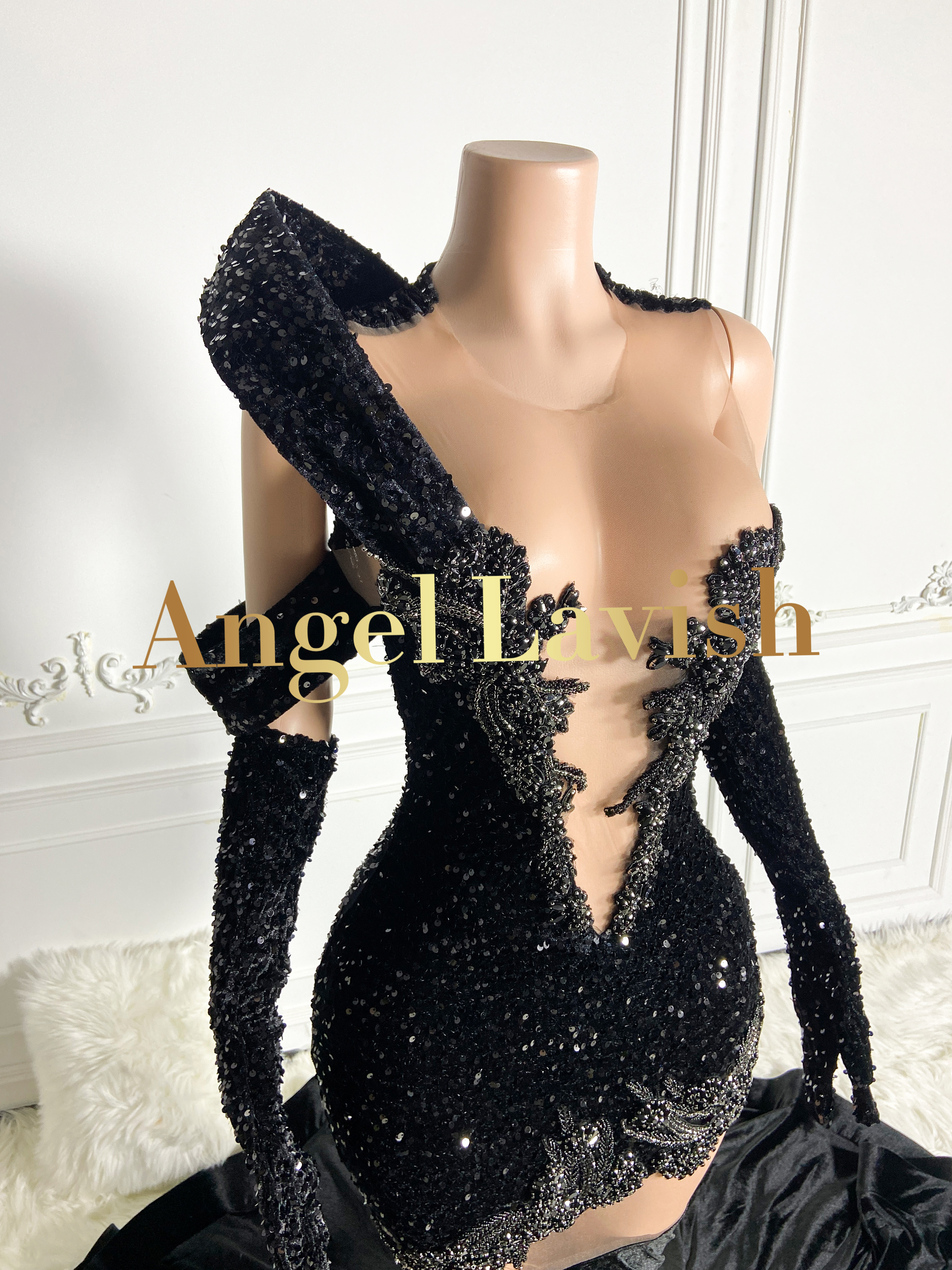Black Gowns TH24060101