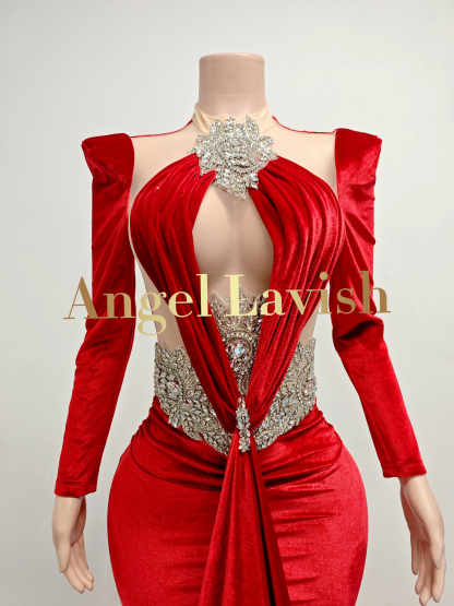 Red Gowns TH2407094