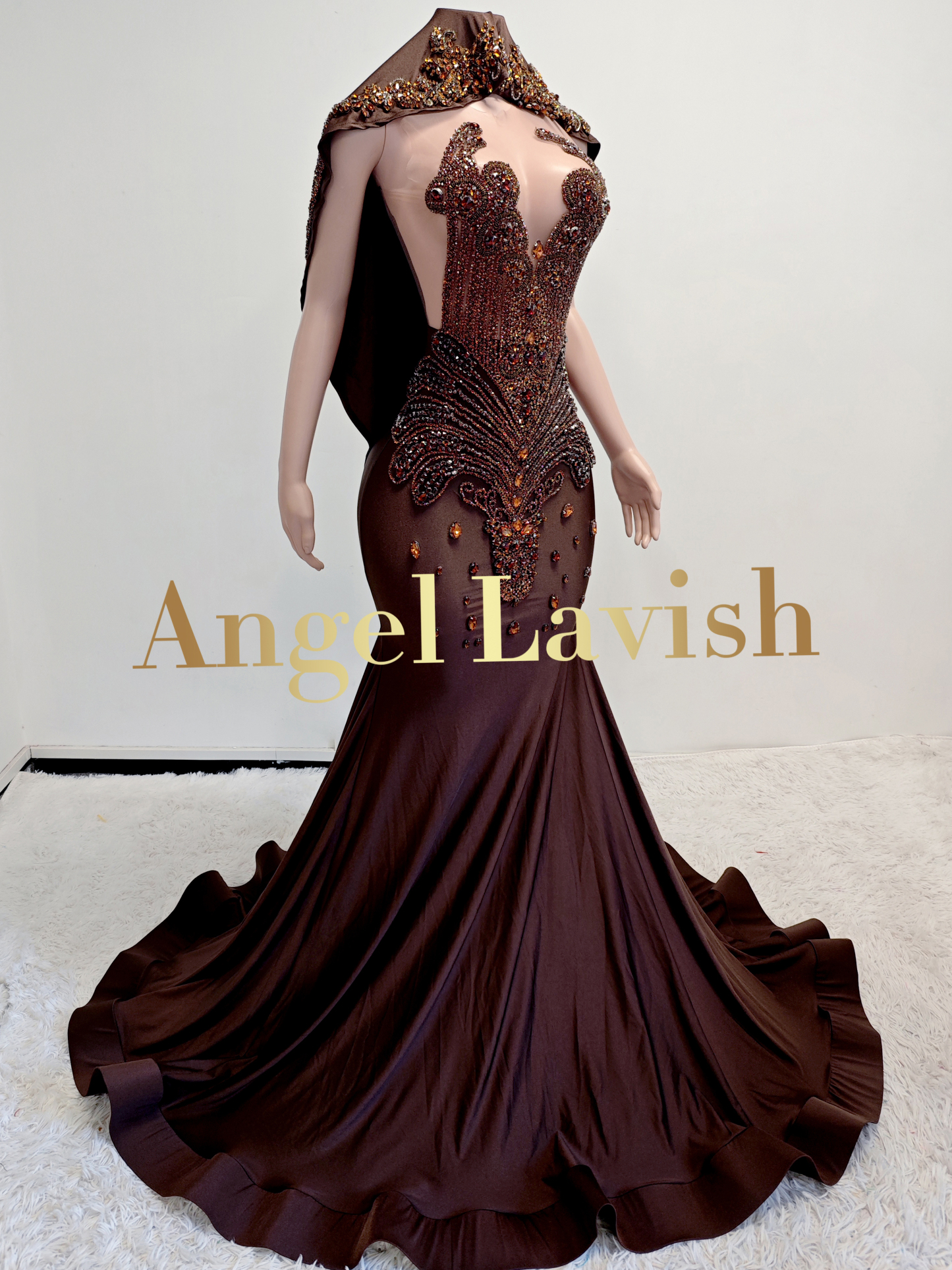 Brown Gowns TH24081514