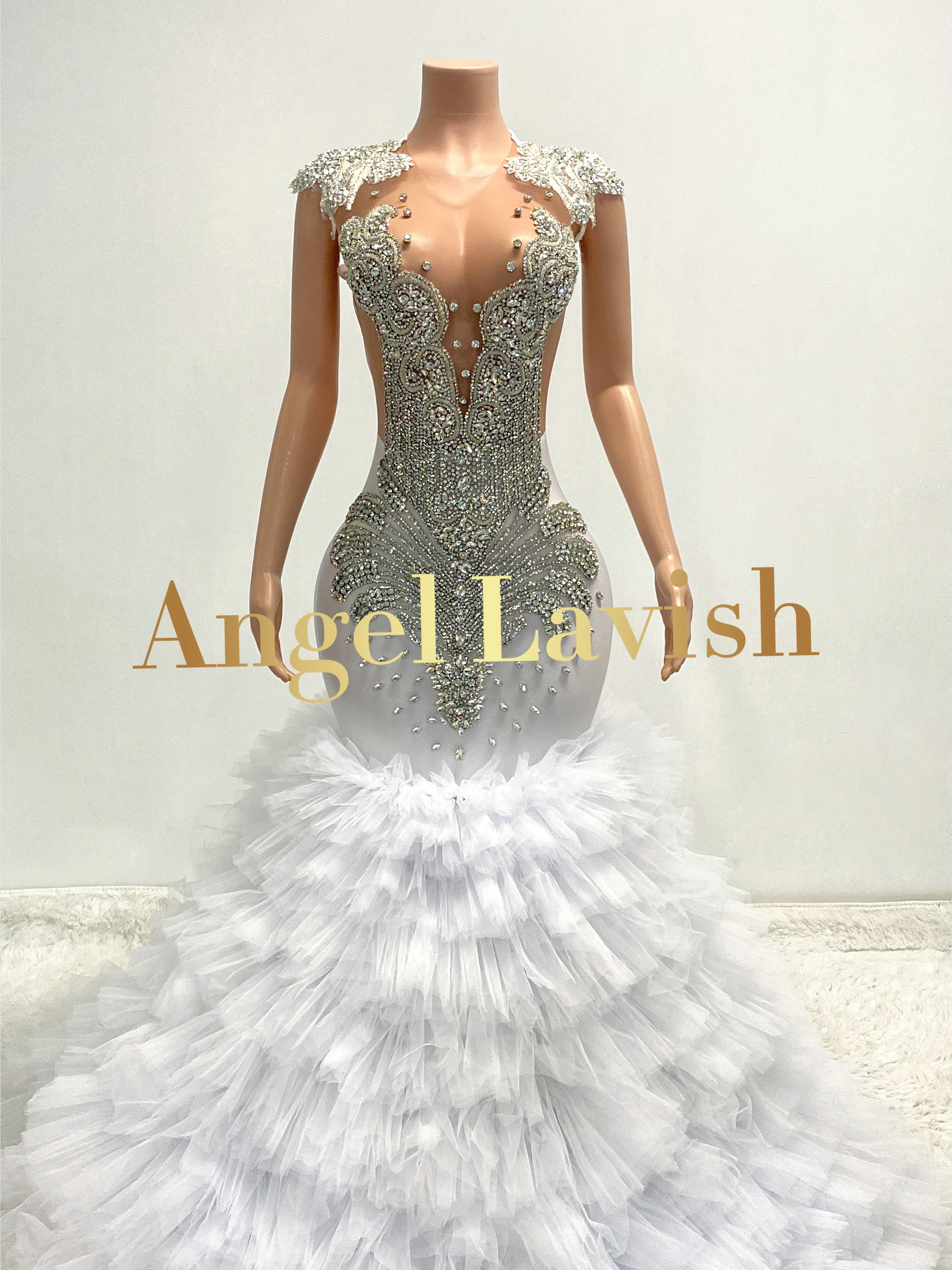 White Gowns TH24121903