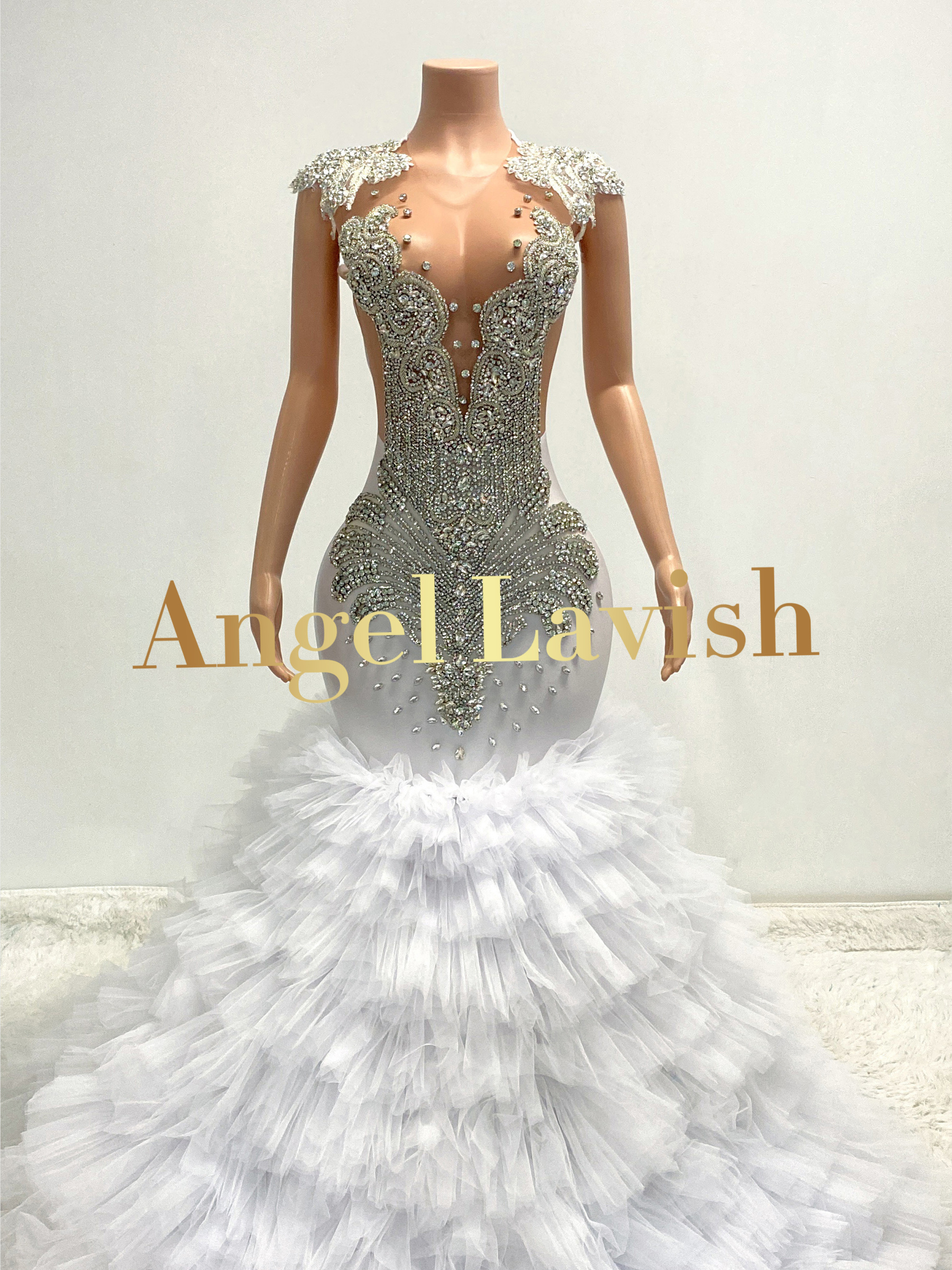White Gowns TH24121903