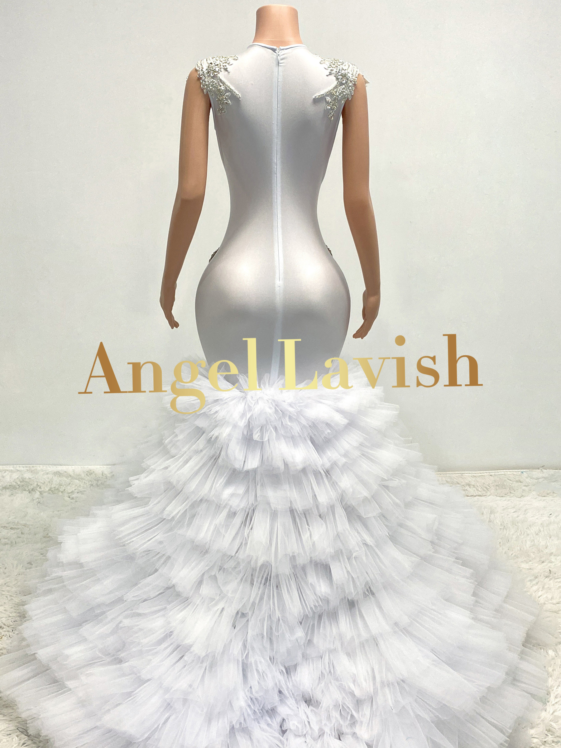 White Gowns TH24121903