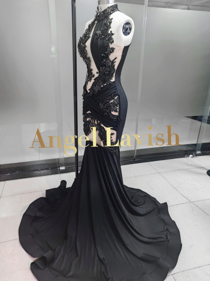 Classic Black Lace Mermaid Gown