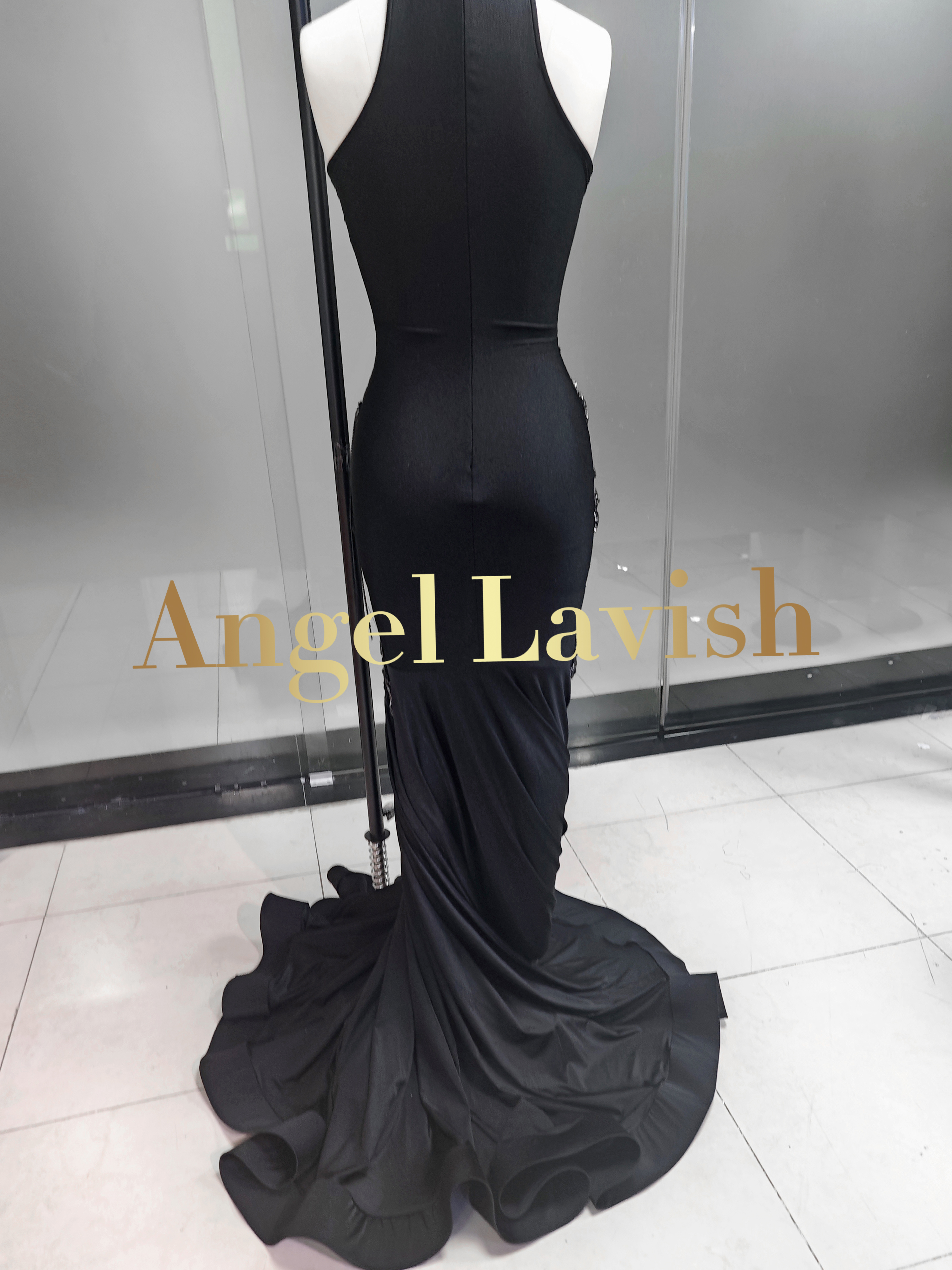 Classic Black Lace Mermaid Gown