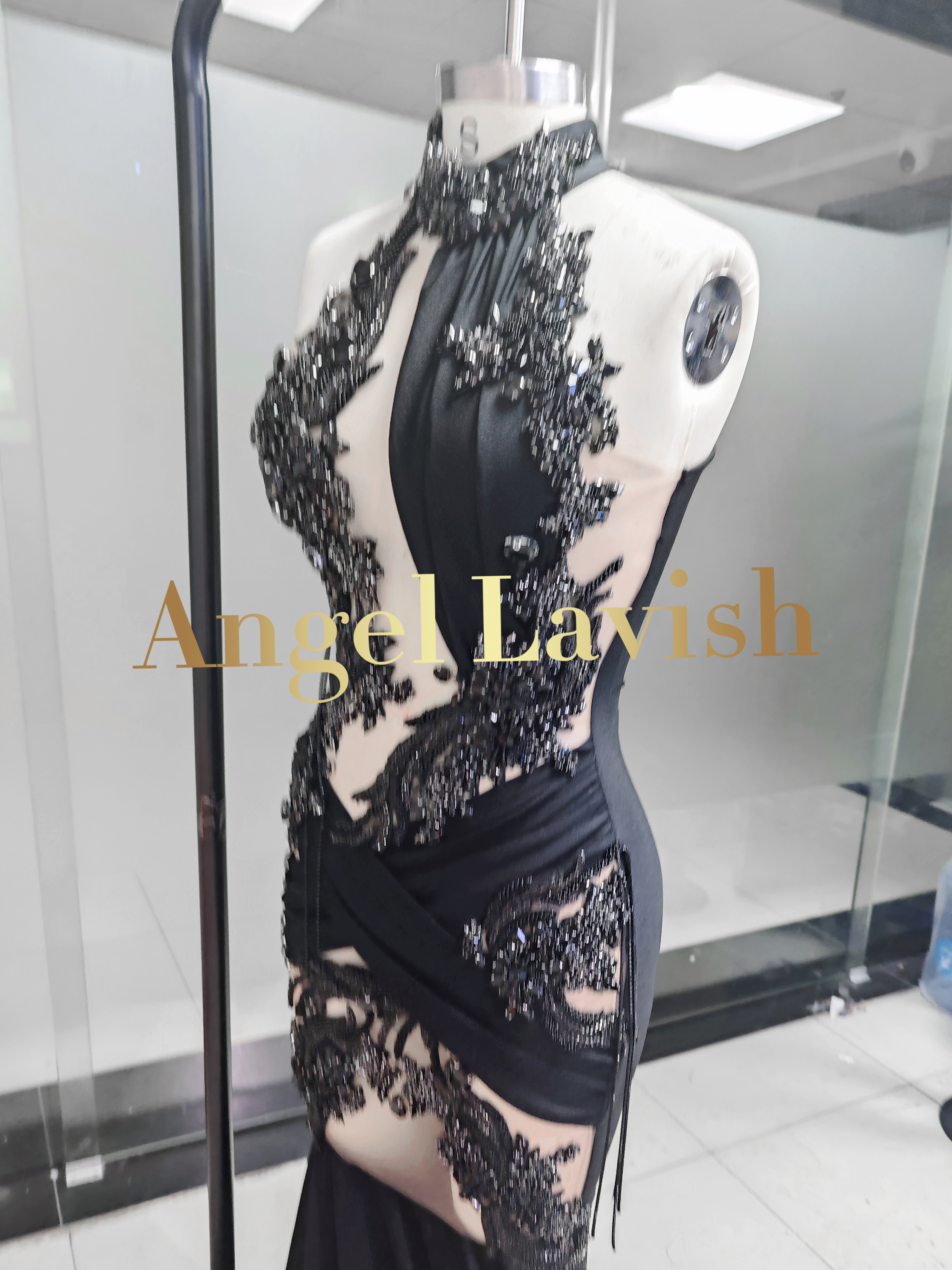 Classic Black Lace Mermaid Gown