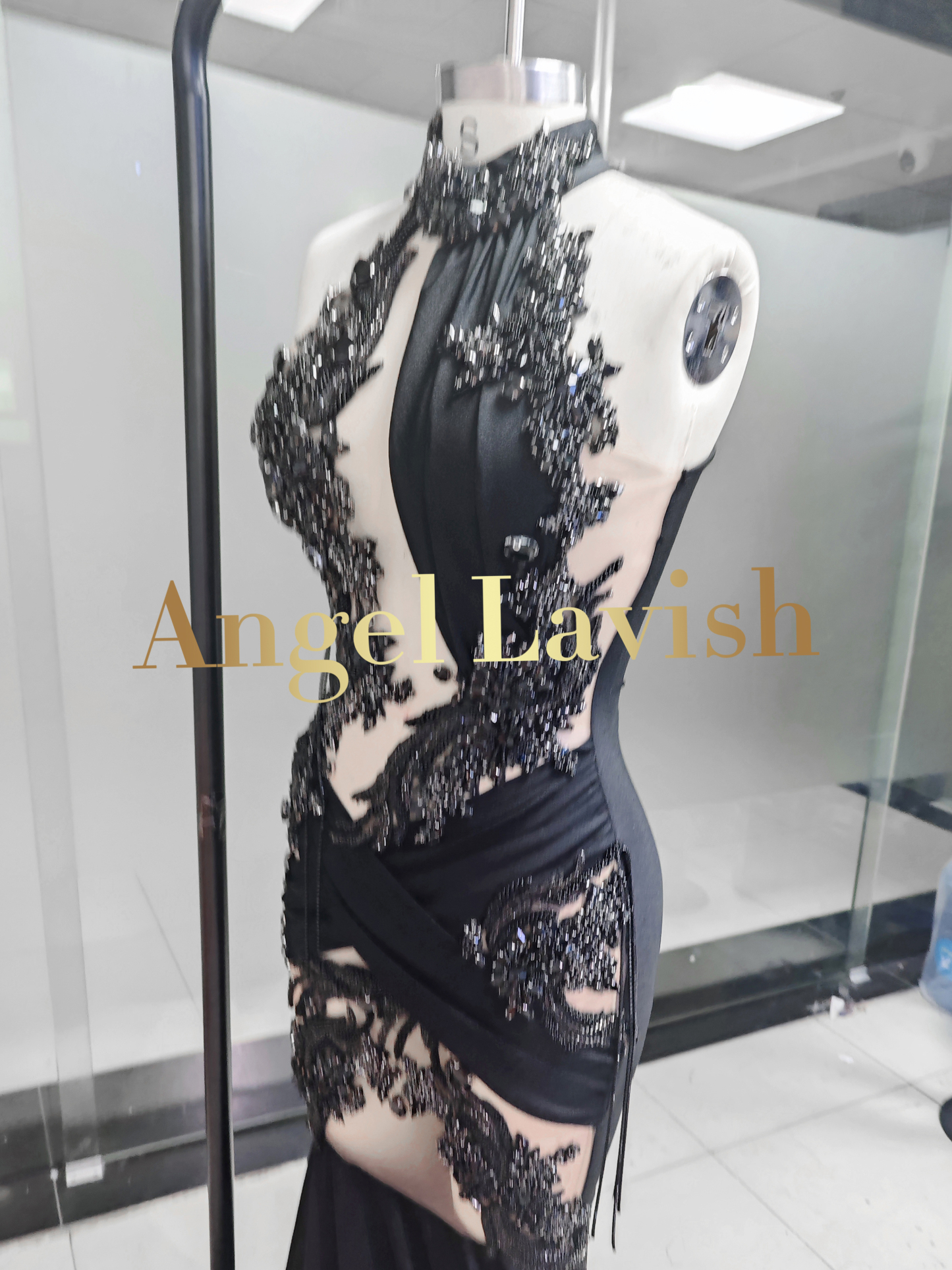 Classic Black Lace Mermaid Gown