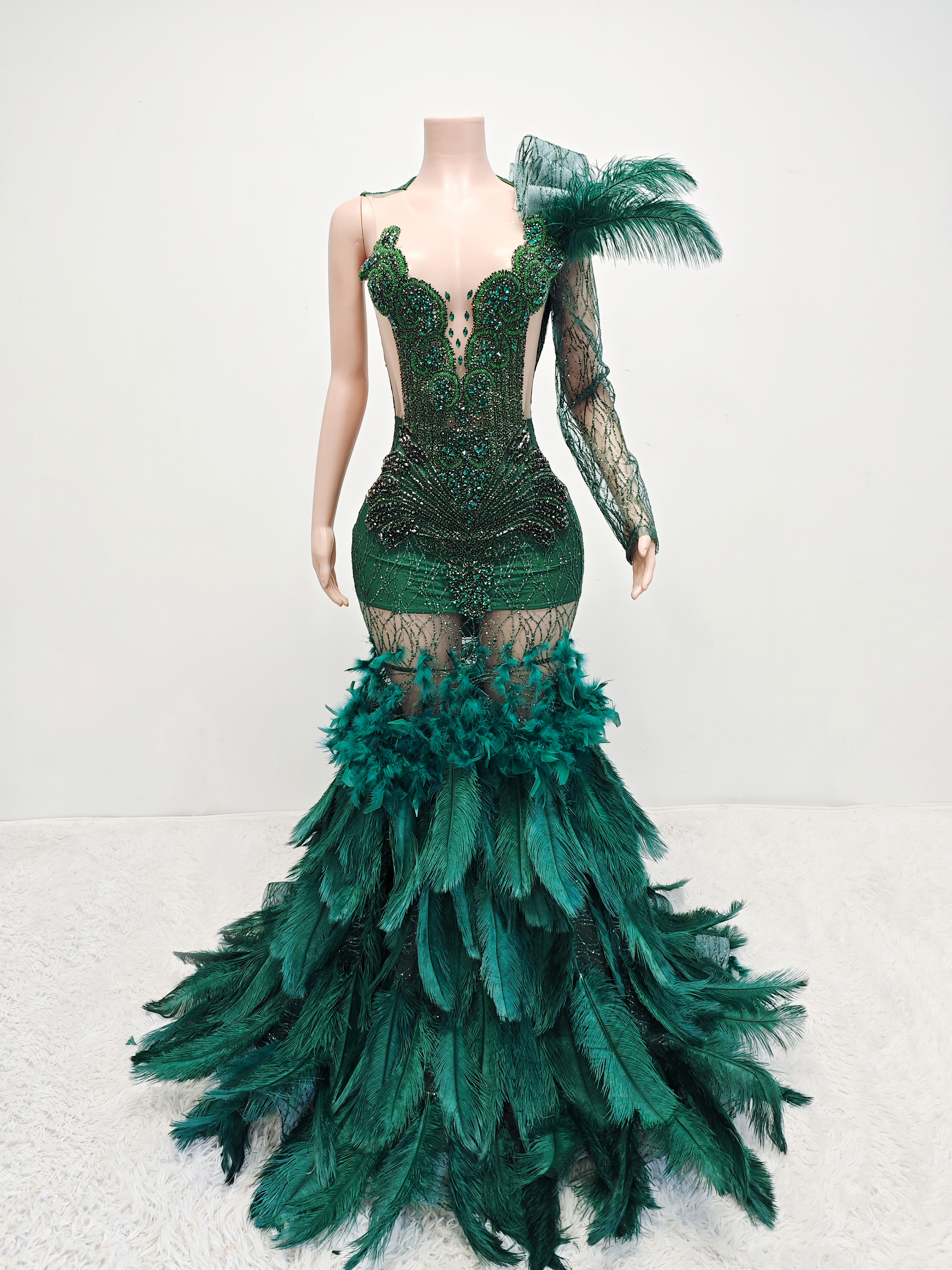Green Gowns THG2407003