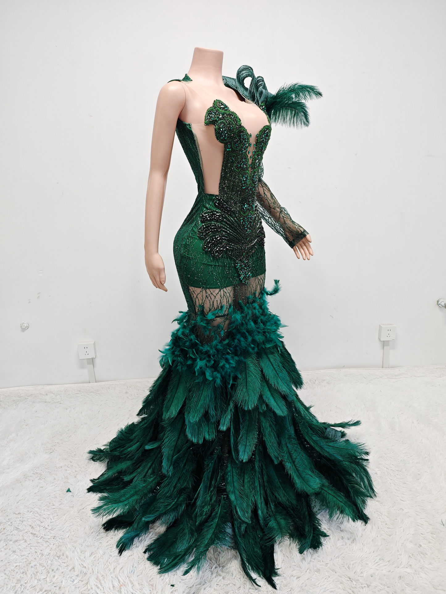 Green Gowns THG2407003