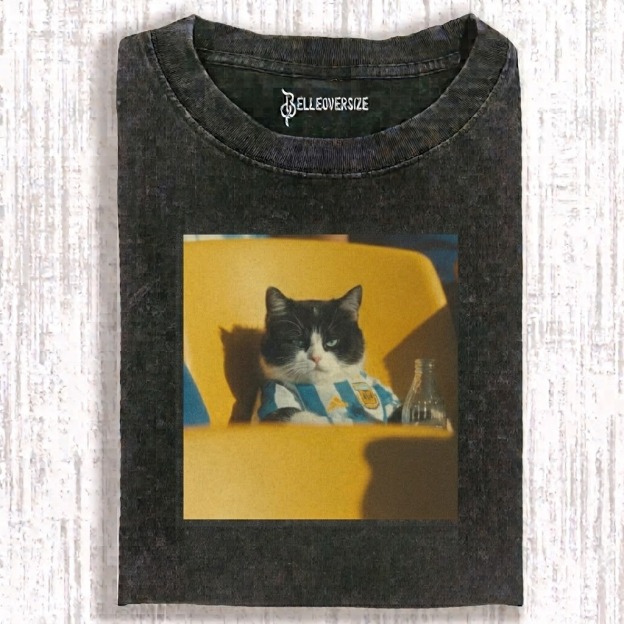 Cat watching the World Cup T-shirt