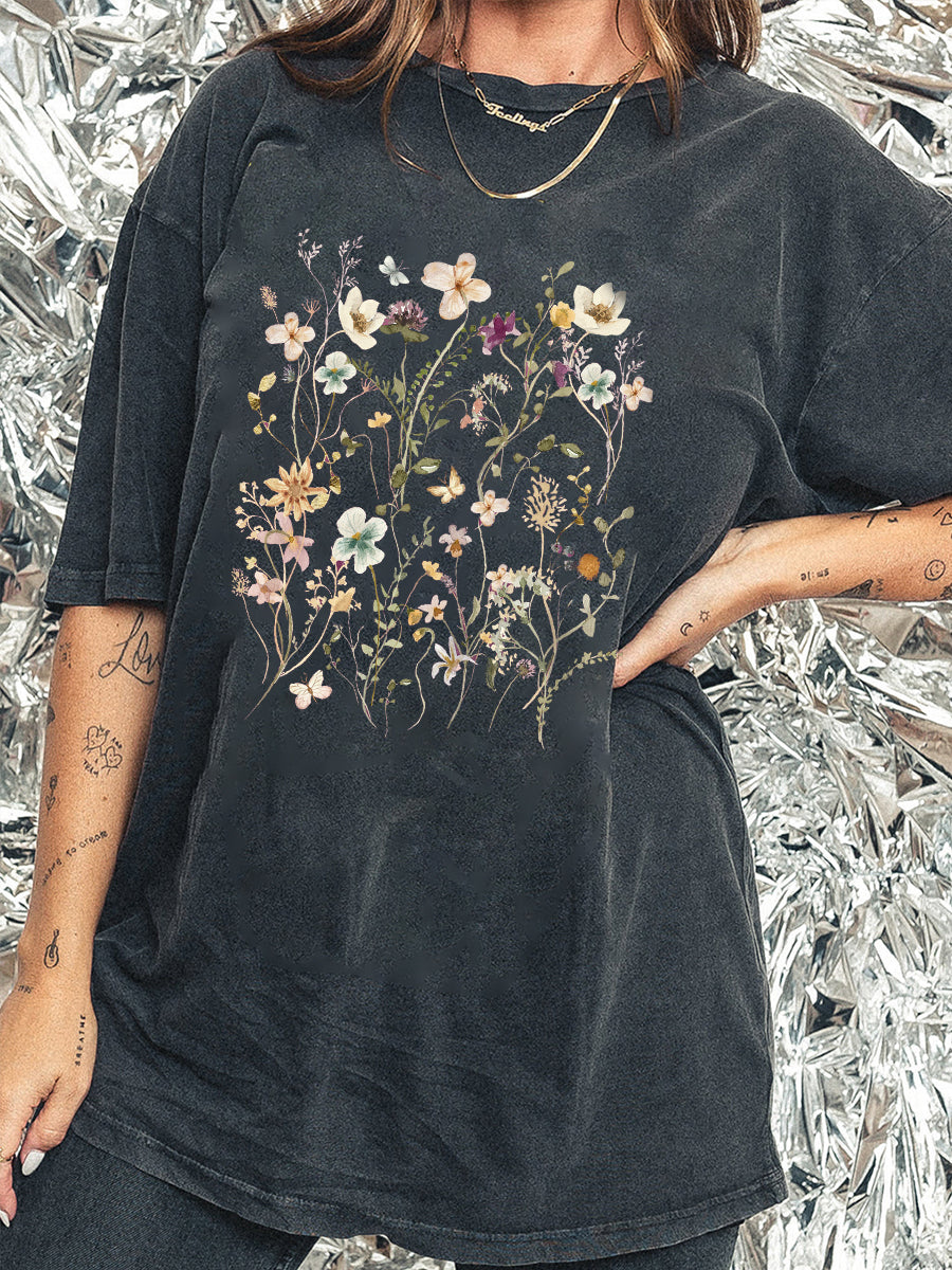 Plus Size Boho Wildflowers Cottagecore Washed T-Shirt