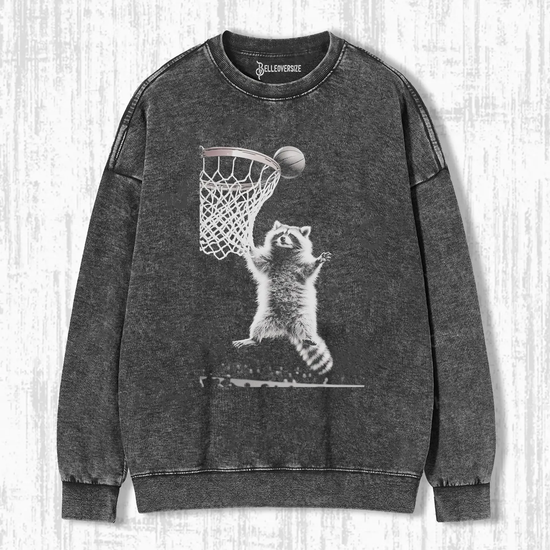 BASKETBALL EXPERT RACCOON SWEATSHIRTS