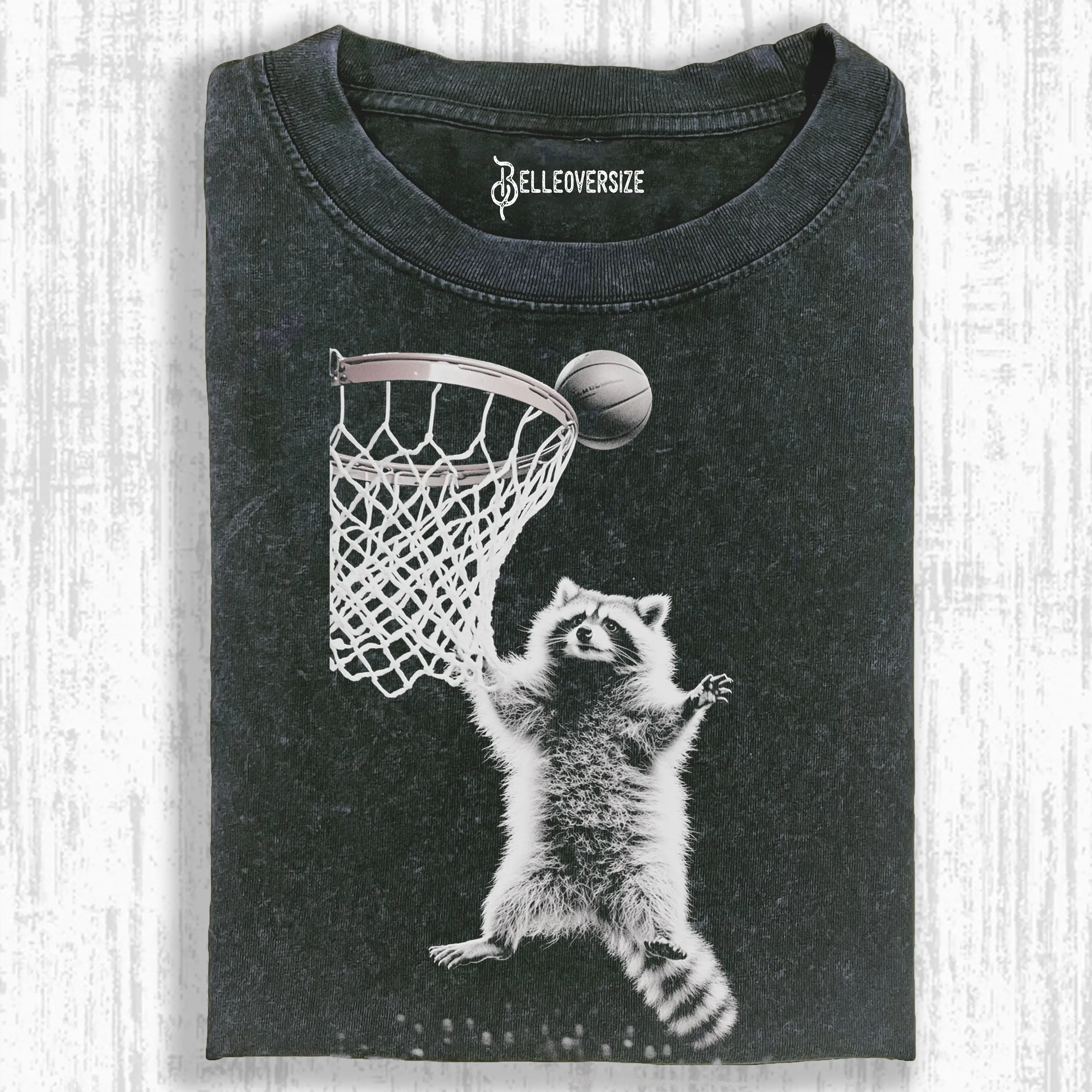 BASKETBALL EXPERT RACCOON  T-SHIRT