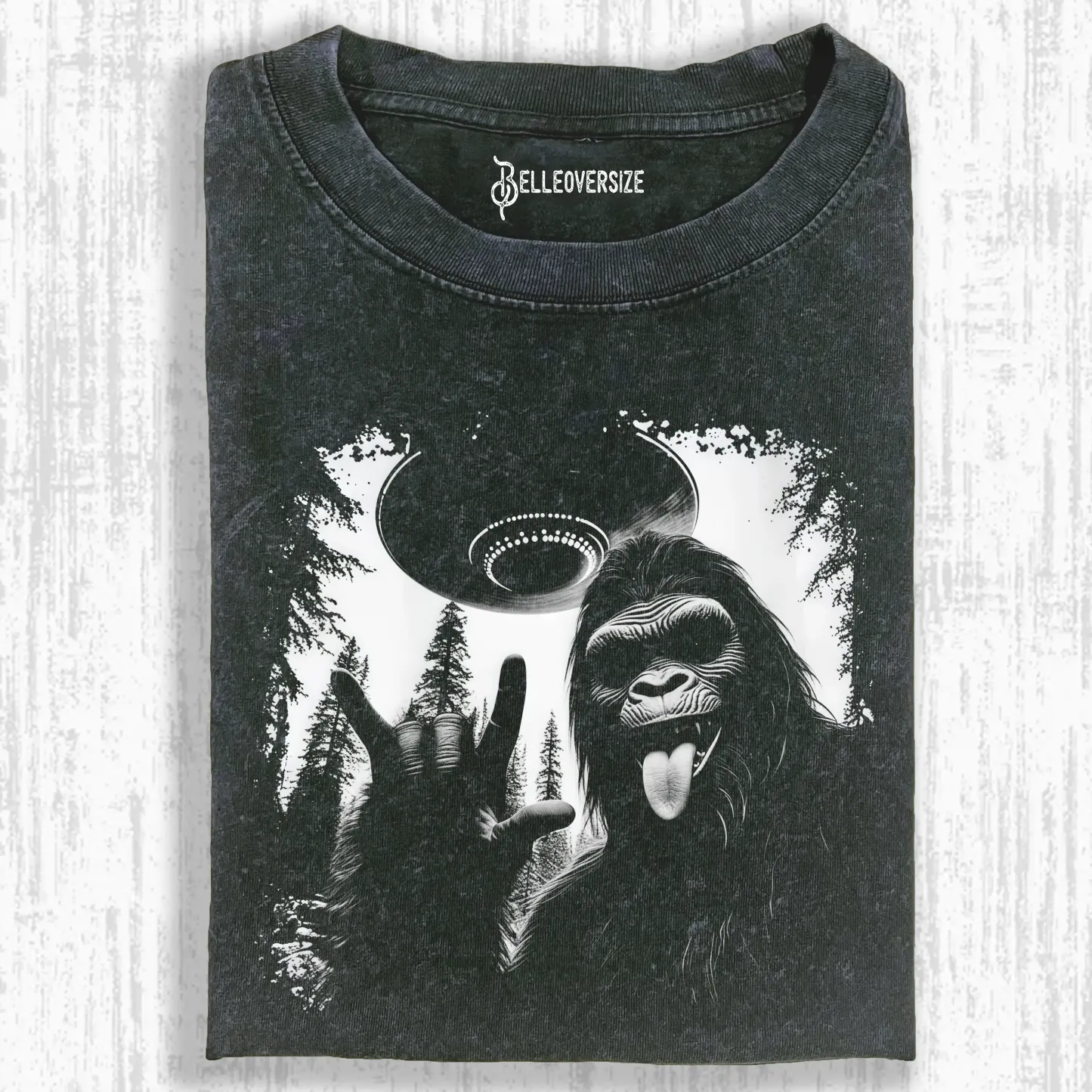 BIGFOOT AND UFO T-SHIRT