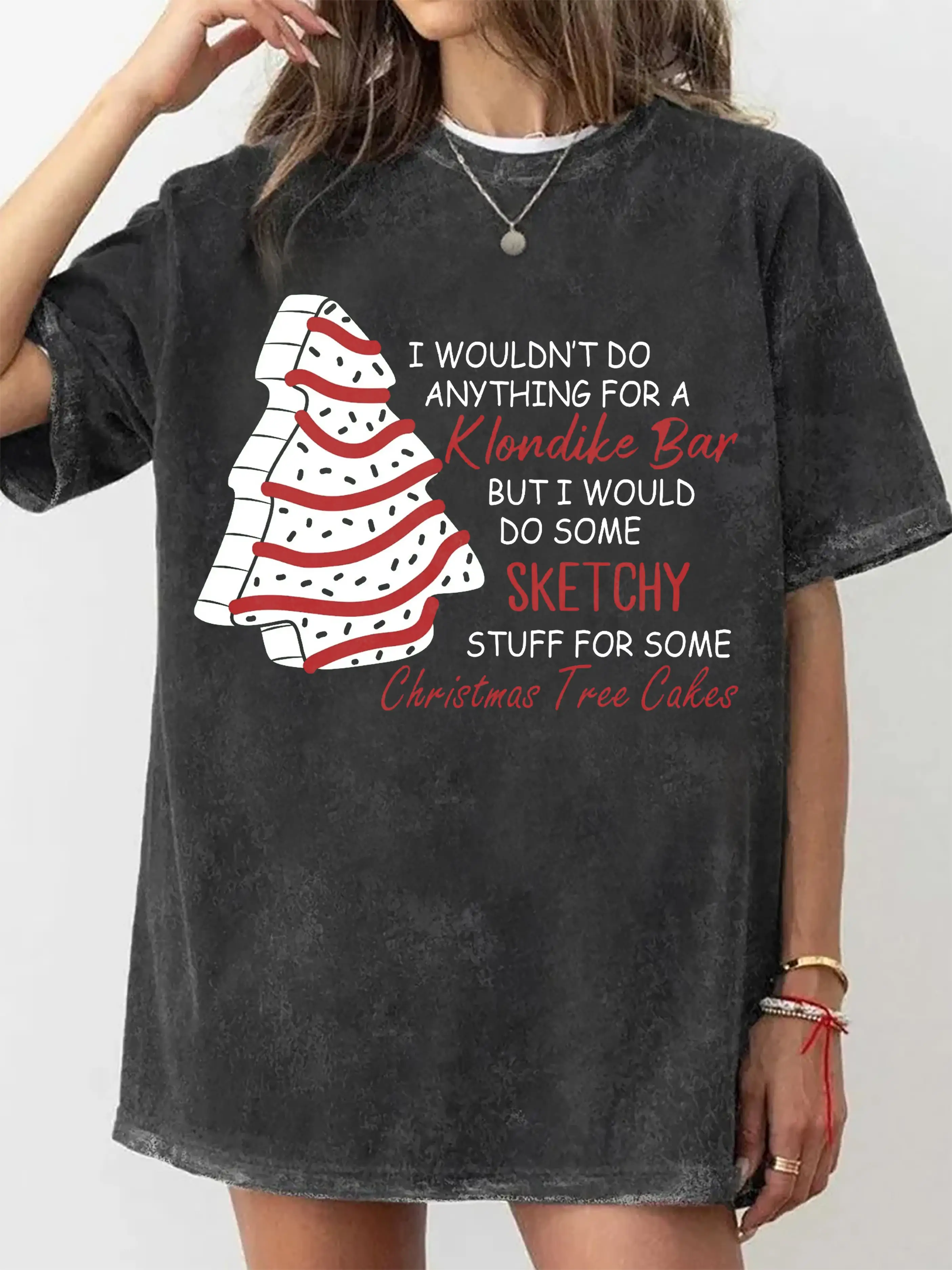 CHRISTMAS TREE CAKE  T-SHIRT