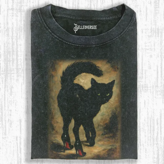 ELEGANT BLACK CAT T-SHIRT