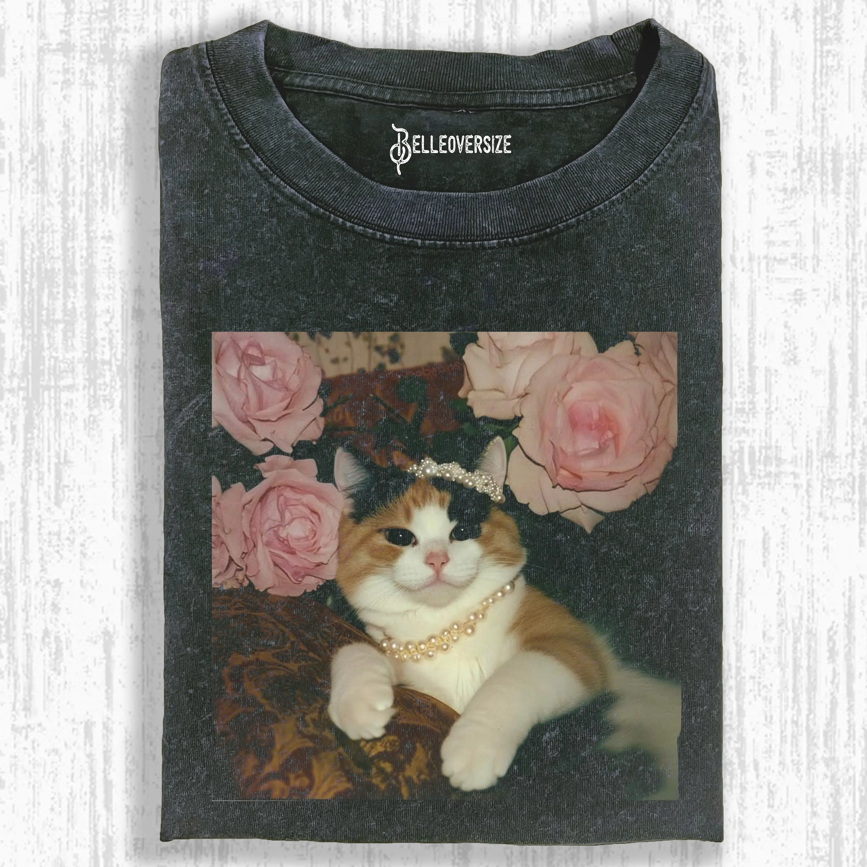 ELEGANT CAT  T-SHIRT