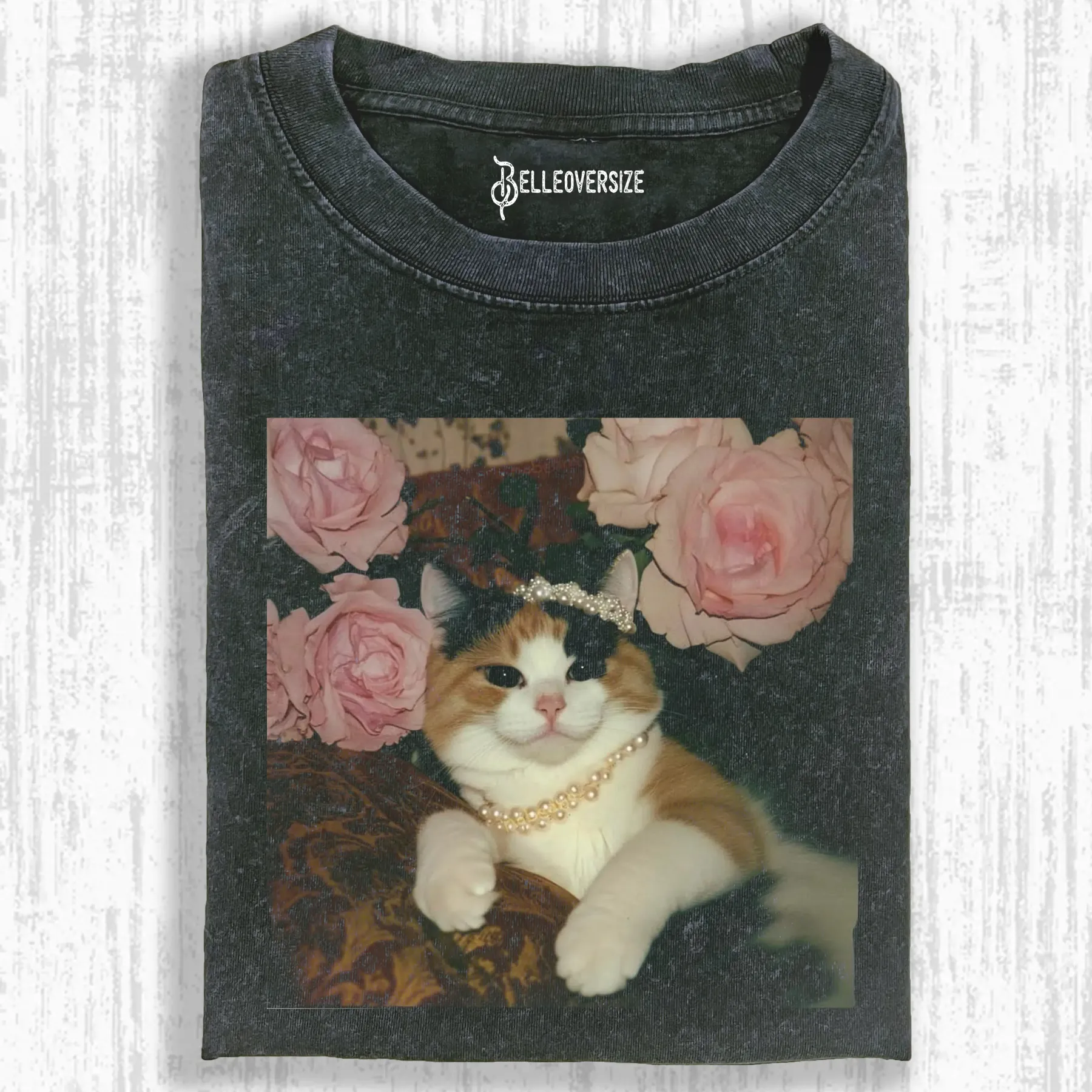 ELEGANT CAT T-SHIRT