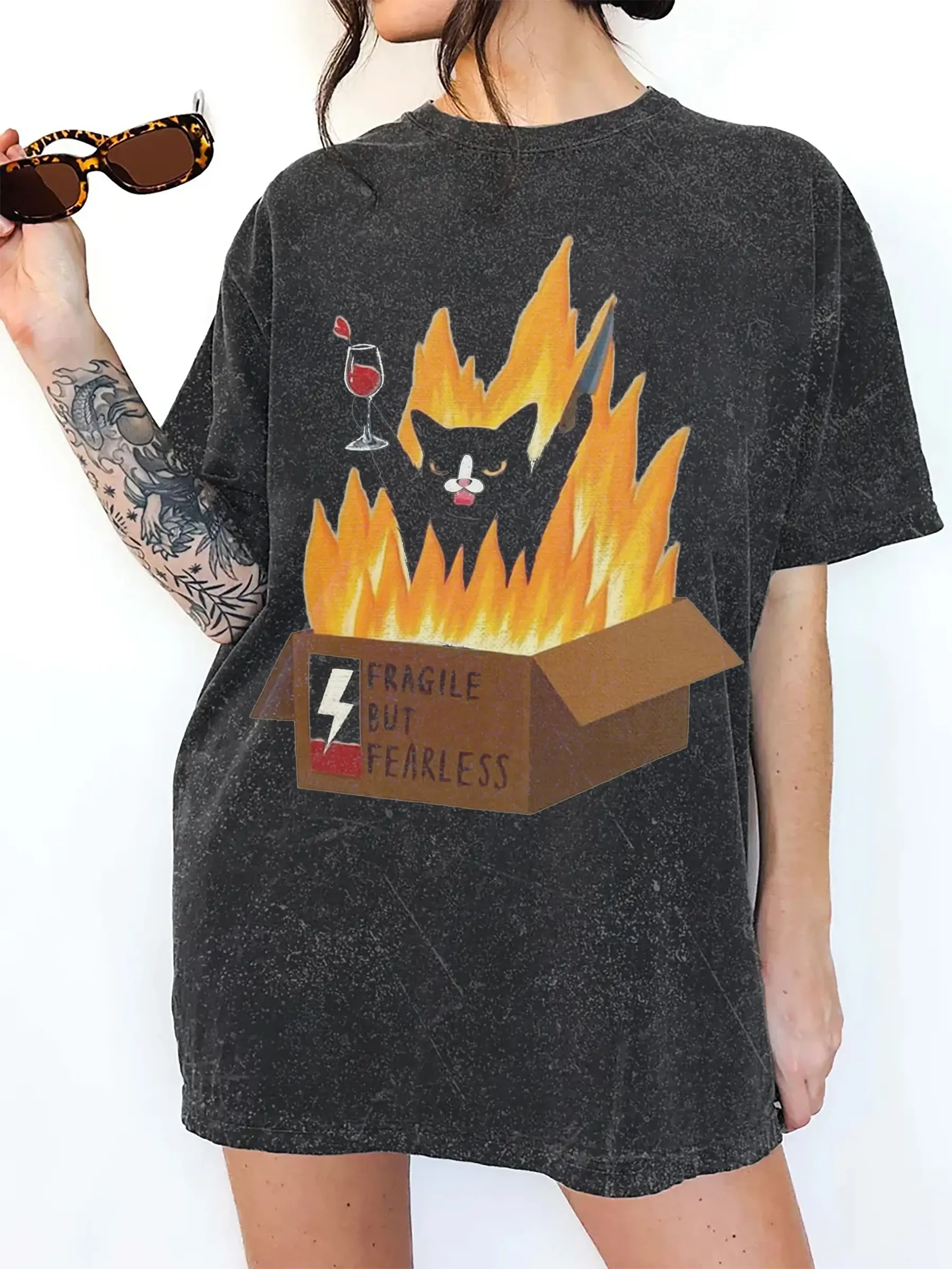 FRAGILE BUT FEARLESS CAT  T-SHIRT