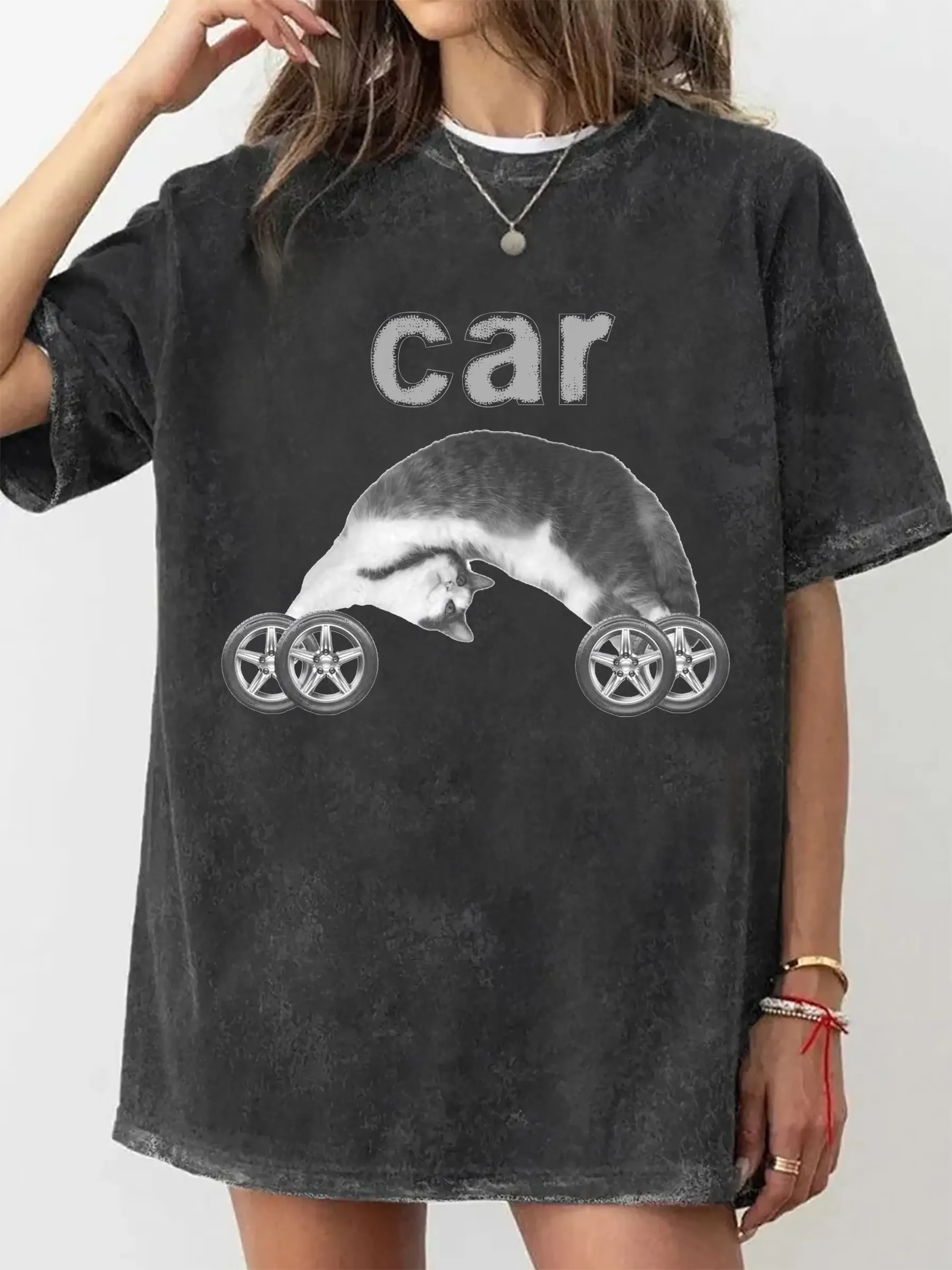 FUNNY CAT CAR T-SHIRT