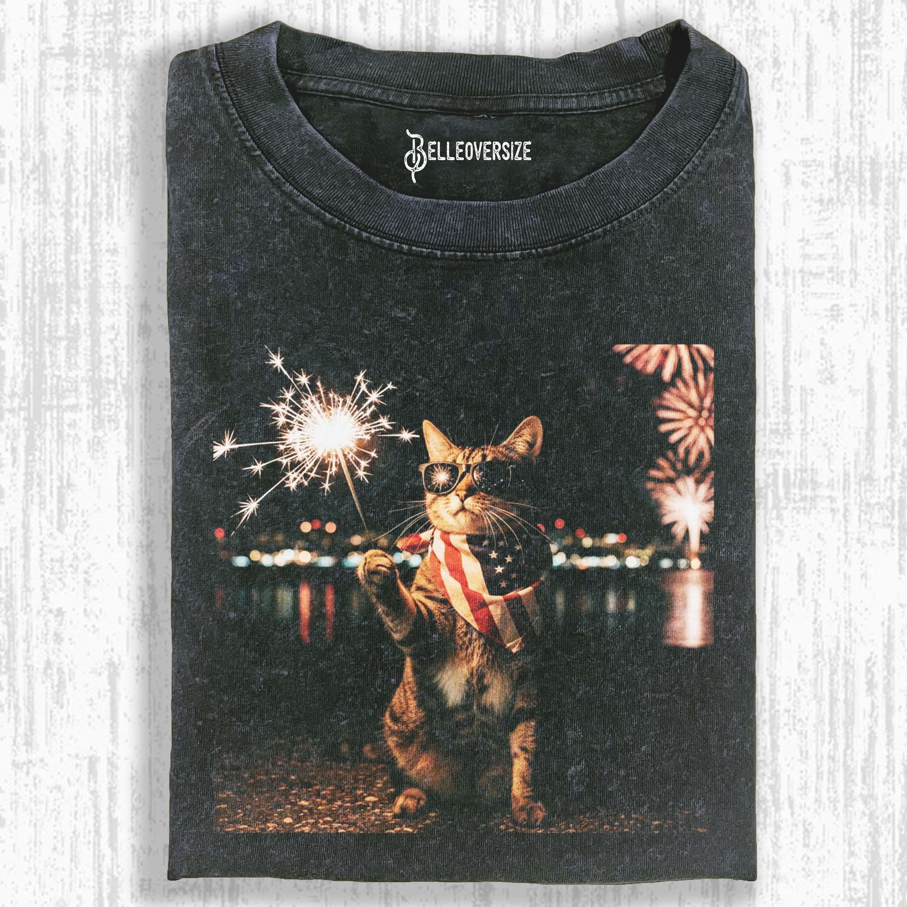 FUNNY PATRIOTIC  CAT T-SHIRT
