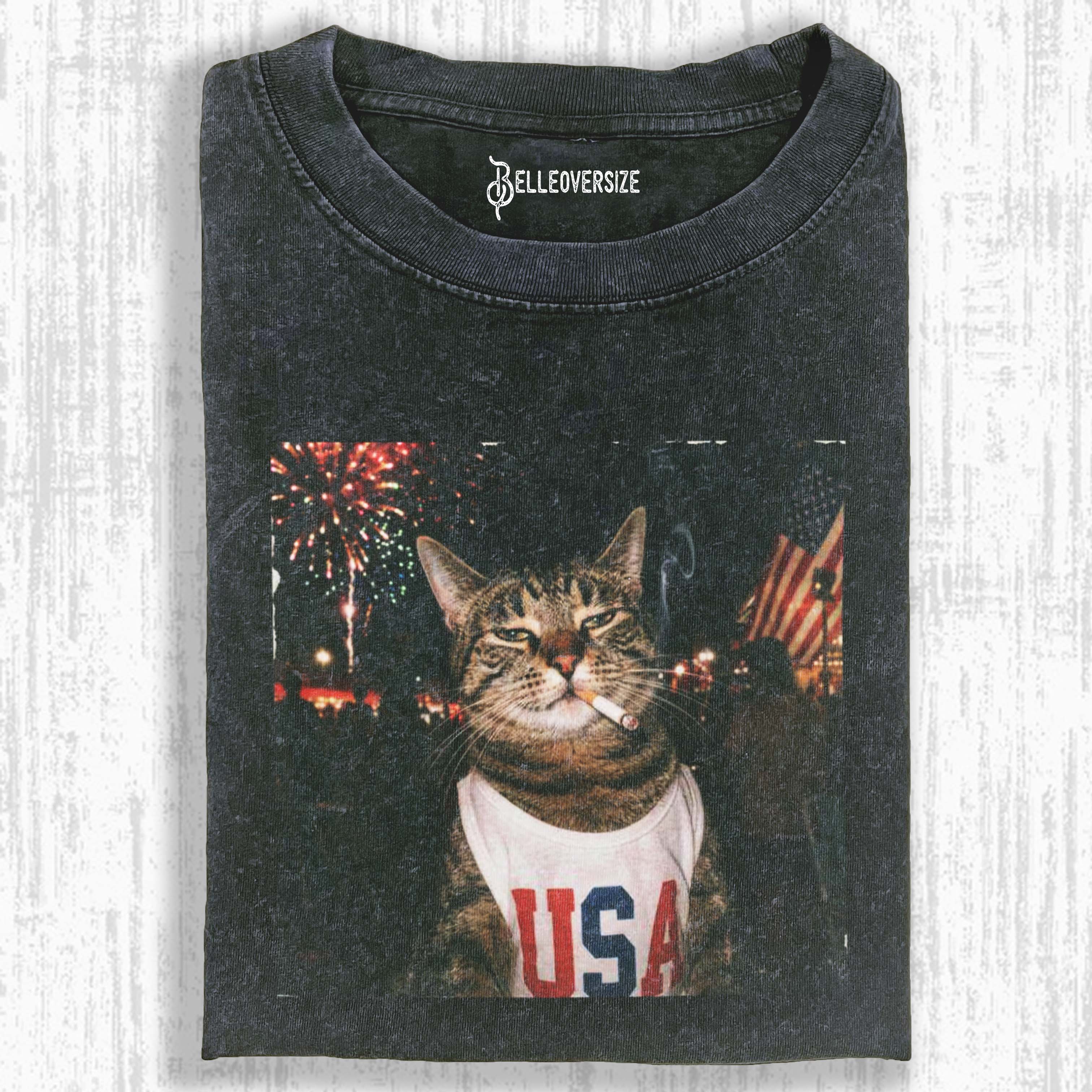 FUNNY PATRIOTIC SMOKING CAT T-SHIRT