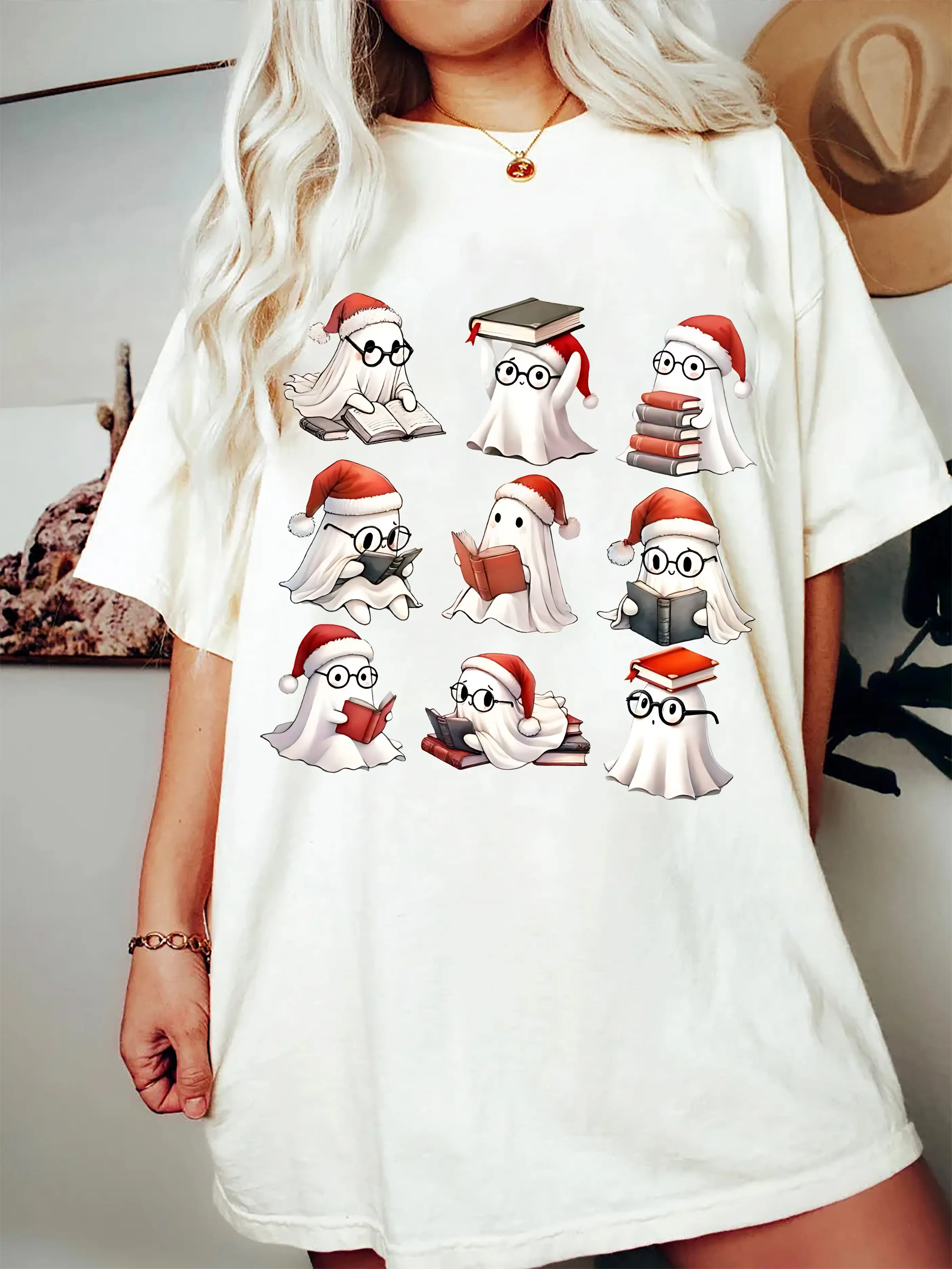 GHOST WITH SANTA HAT READ BOOKS TEACHER T-SHIRT