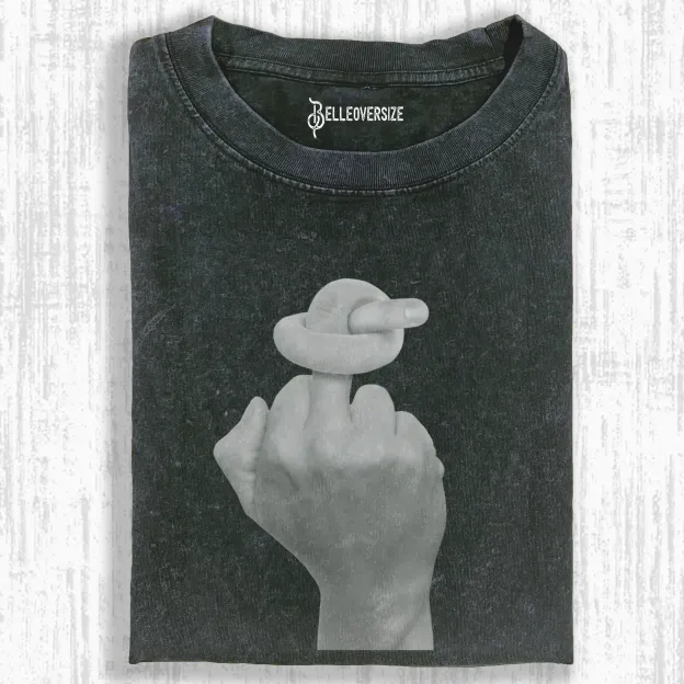 KNOTTED MIDDLE FINGER  T-SHIRT 