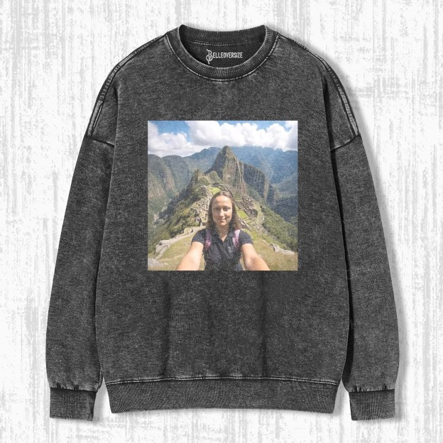 MONA LISA SWEATSHIRTS