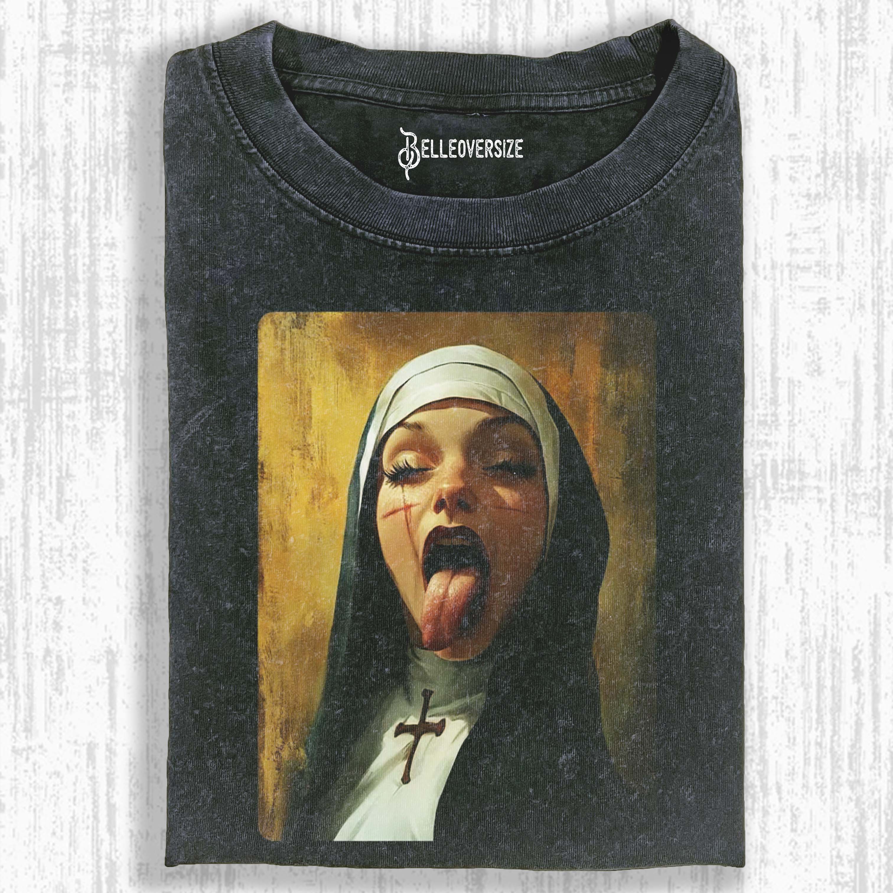 NUNS T-SHIRT