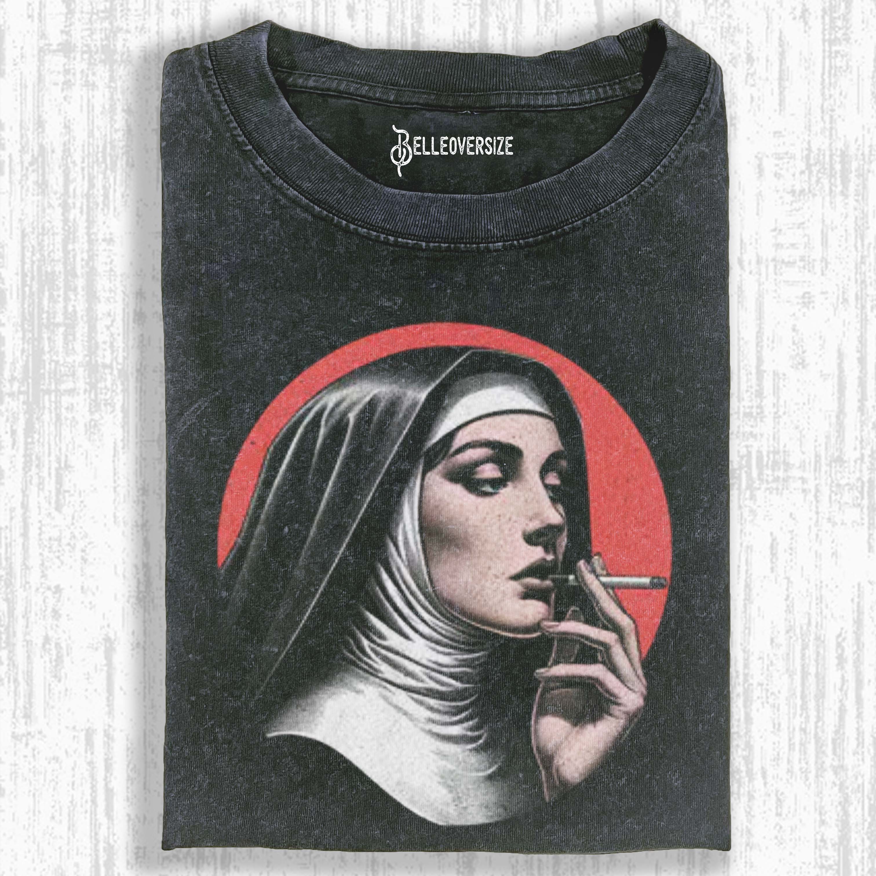 NUNS T-SHIRT