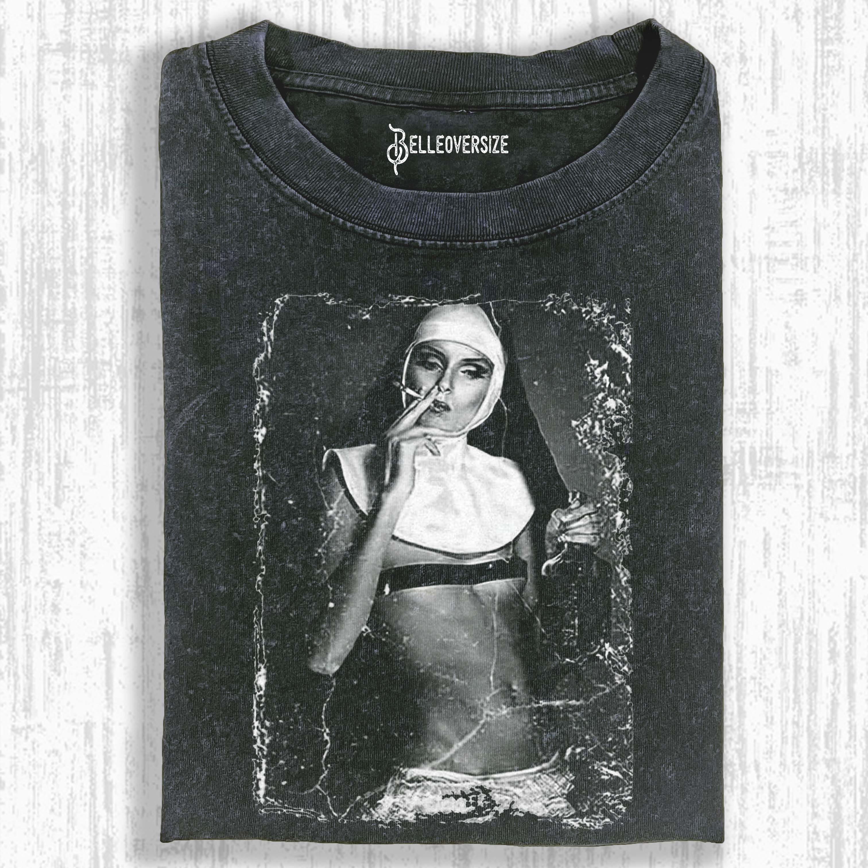 NUNS T-SHIRT
