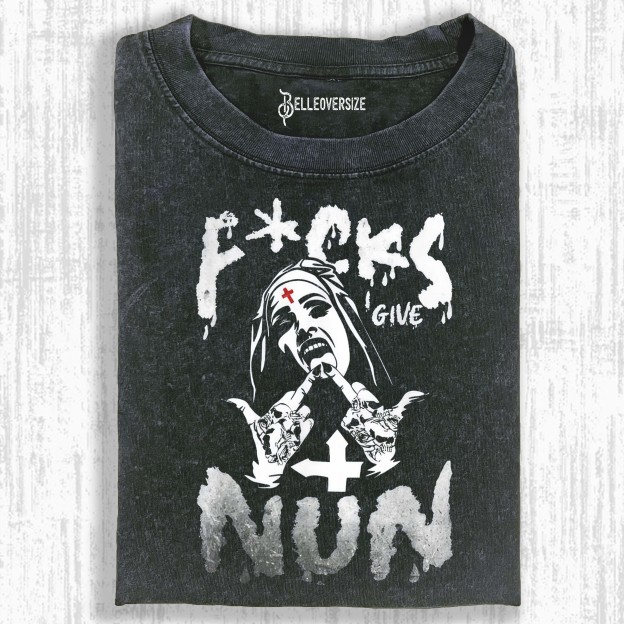 NUNS T-SHIRT