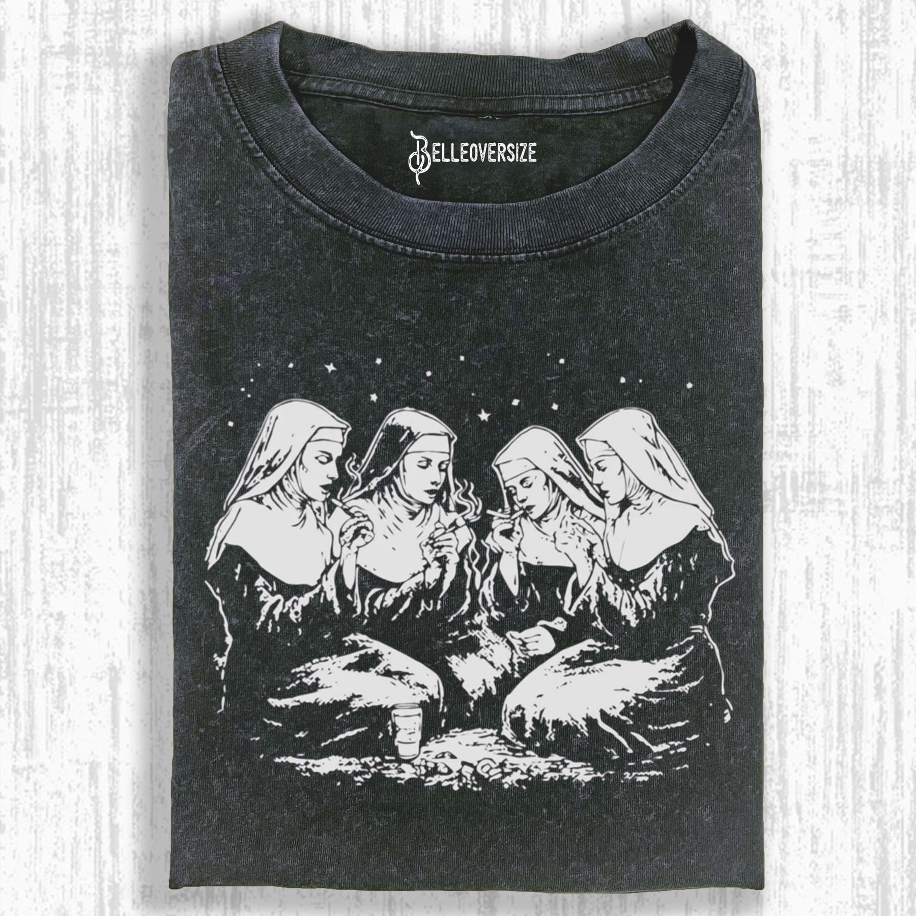 NUNS T-SHIRT