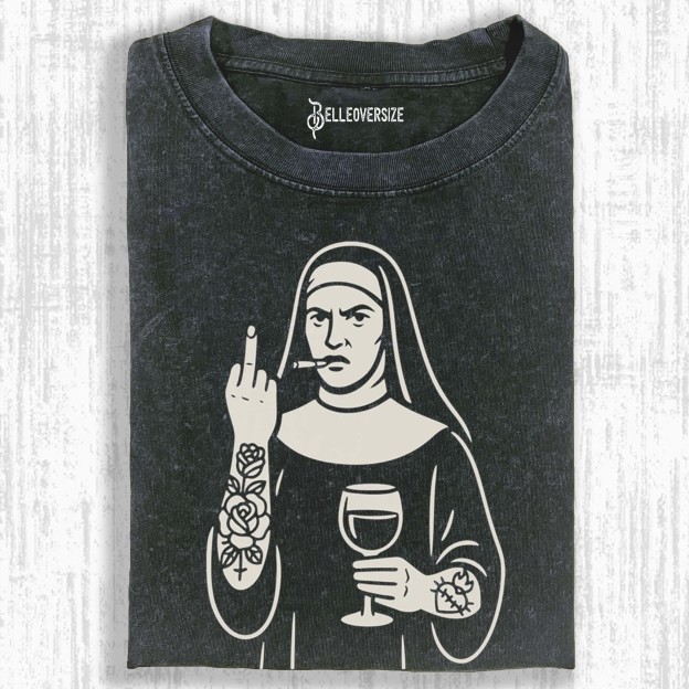 NUNS T-SHIRT