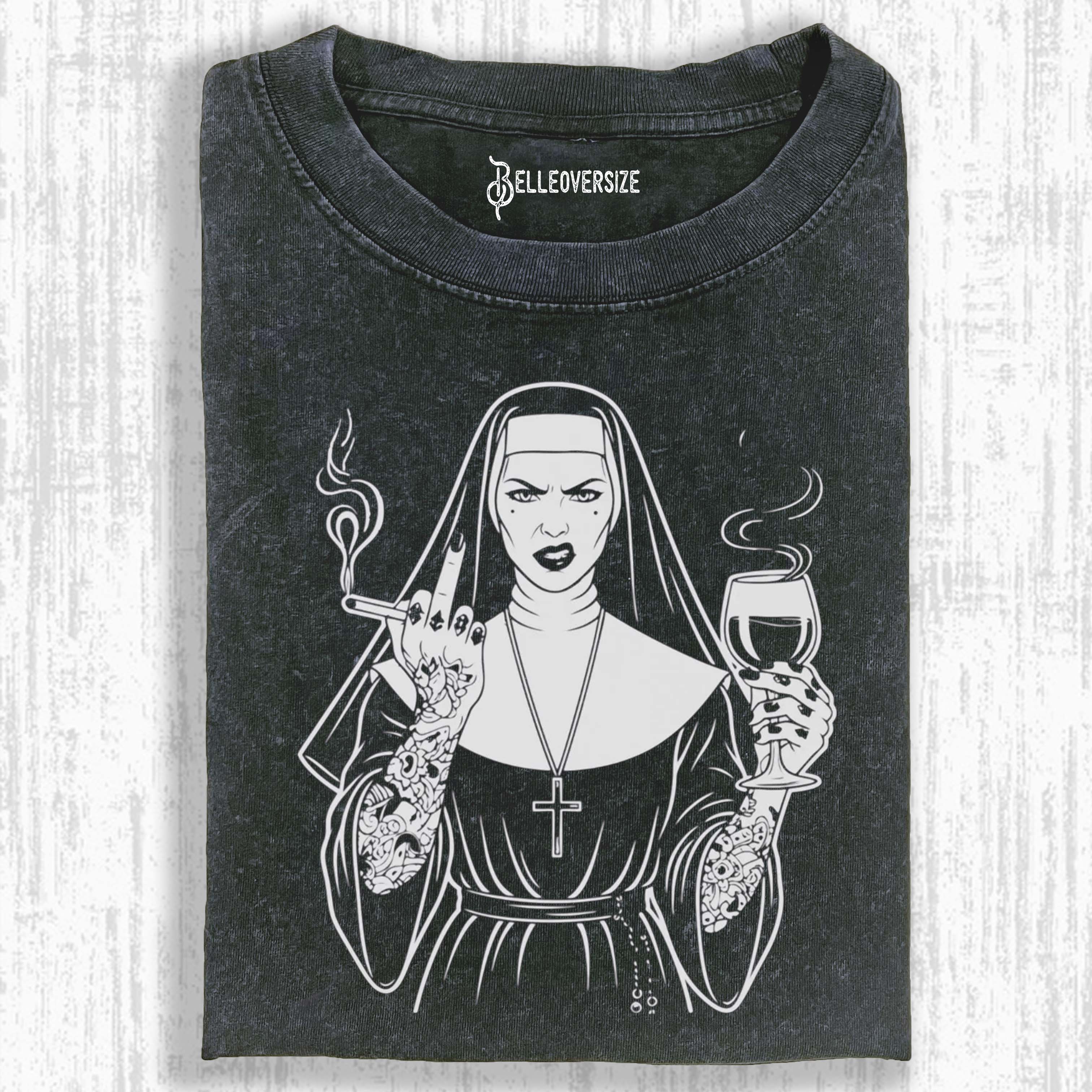 NUNS T-SHIRT
