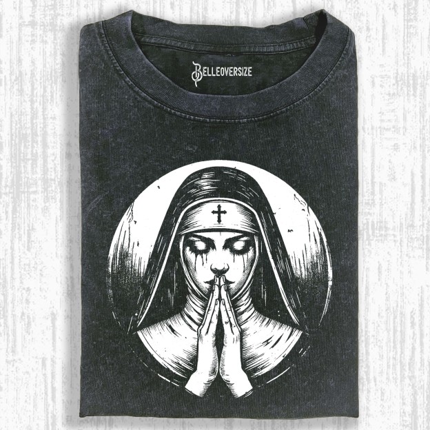 NUNS T-SHIRT