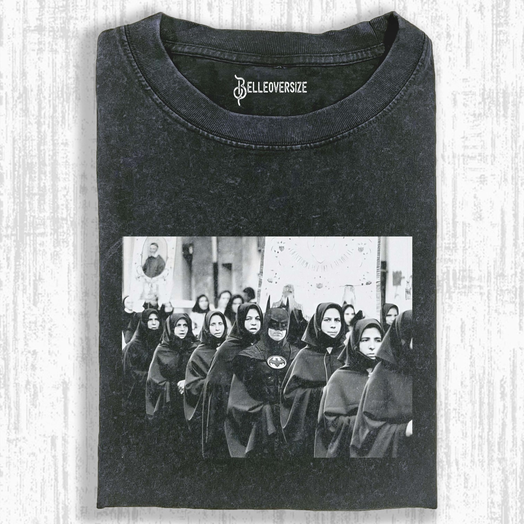 NUNS T-SHIRT