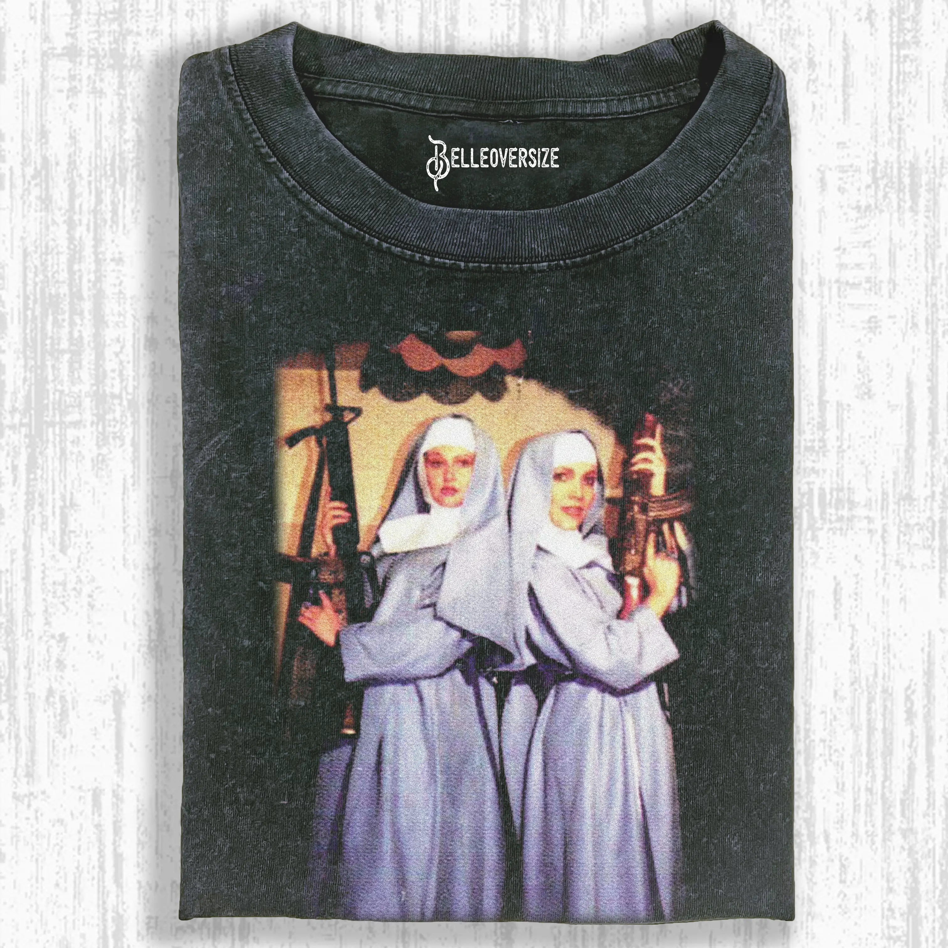 NUNS T-SHIRT