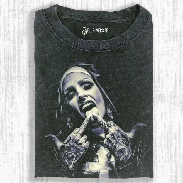 NUNS T-SHIRT