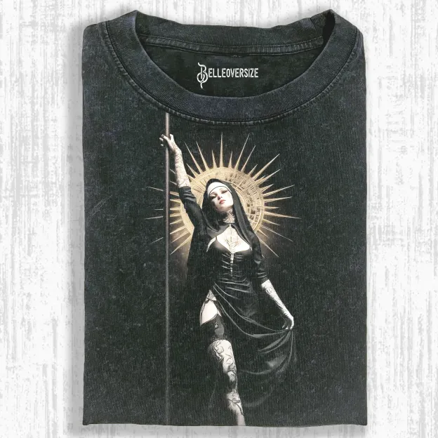 NUNS T-SHIRT