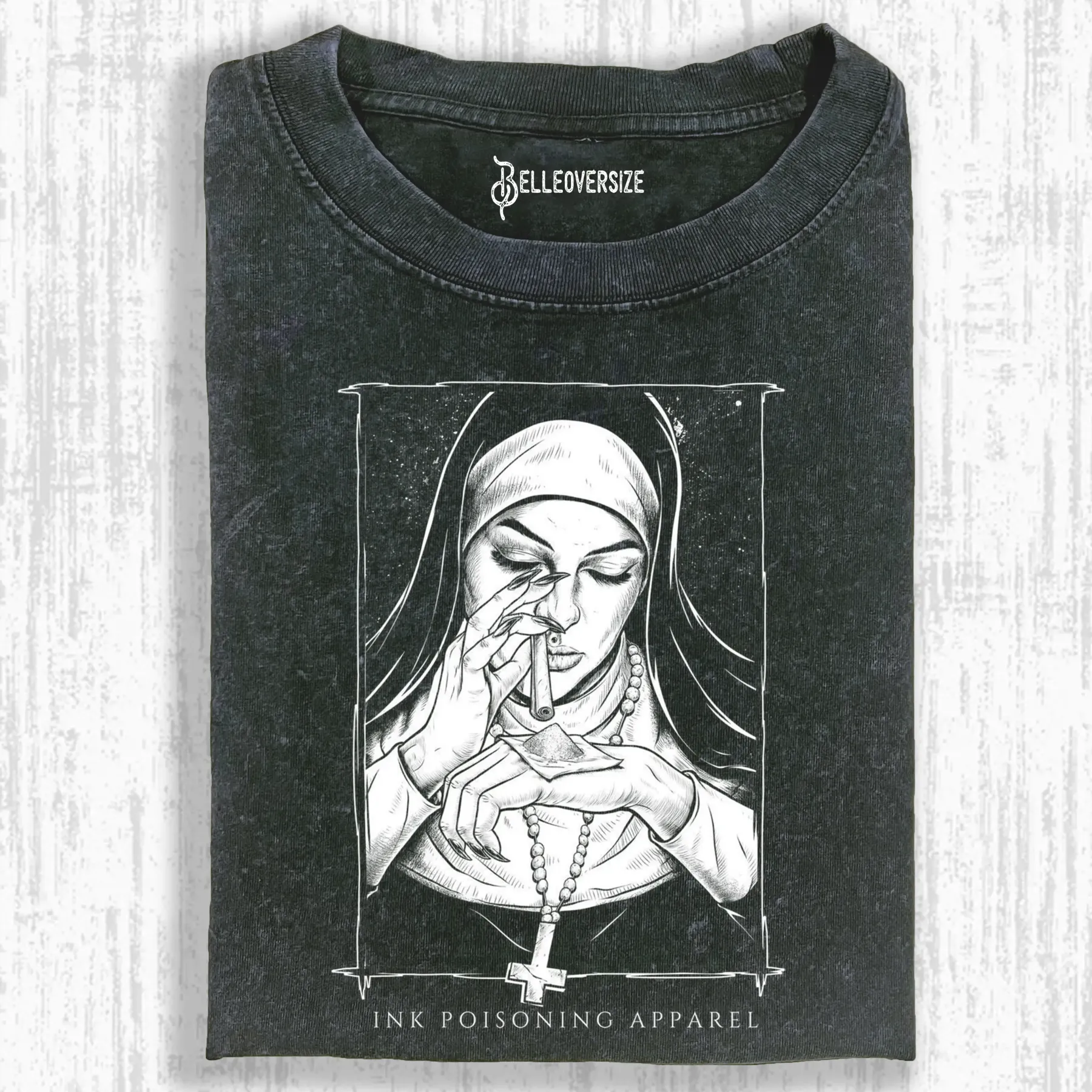 NUNS T-SHIRT