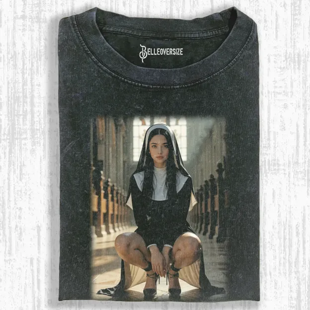 NUNS T-SHIRT