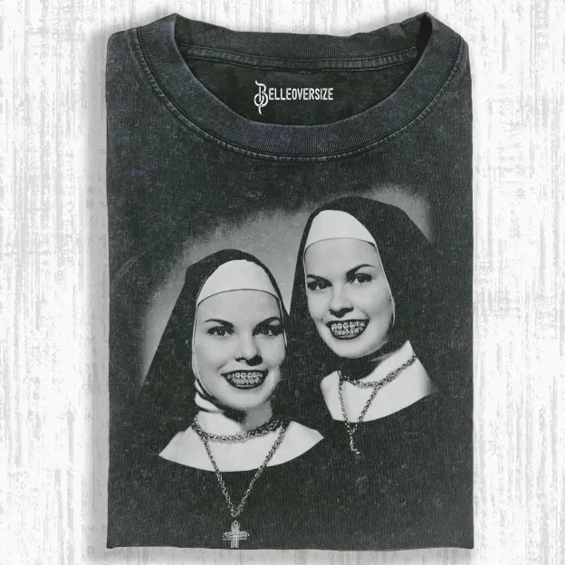 NUNS T-SHIRT