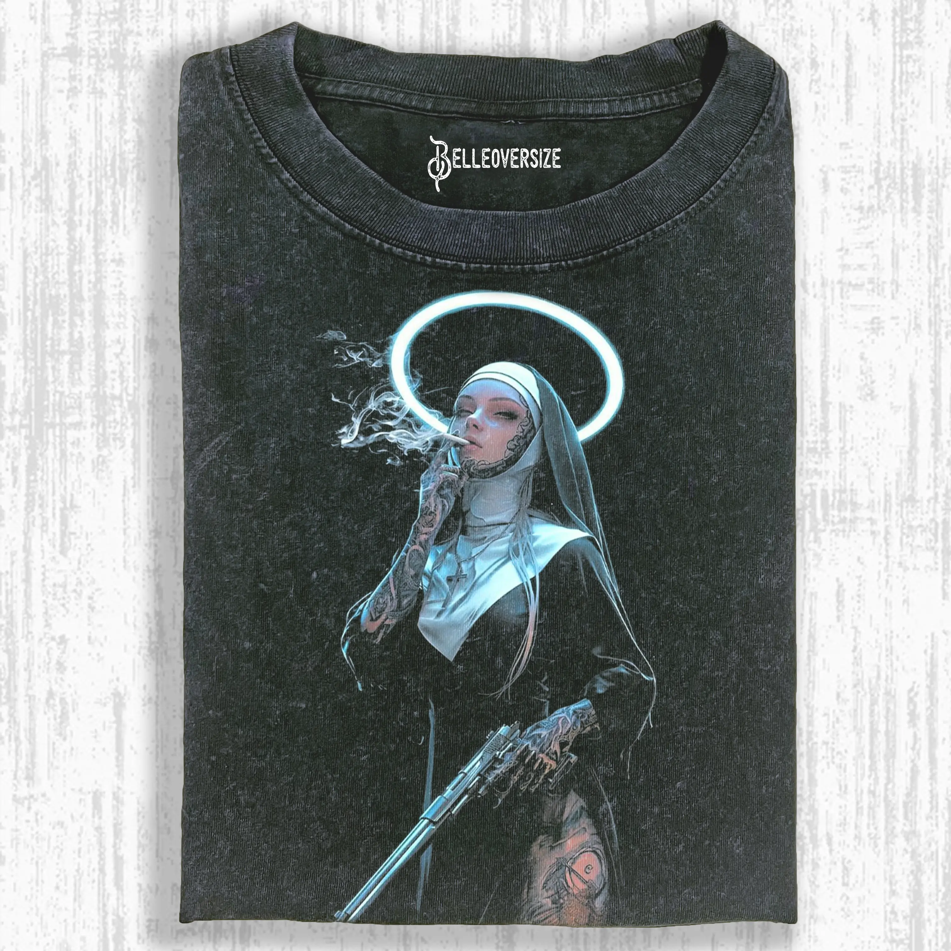 NUNS T-SHIRT