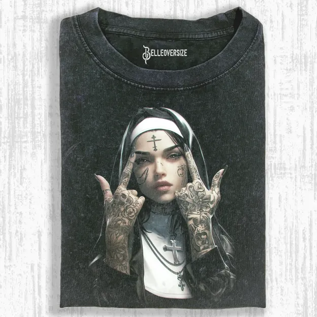 NUNS T-SHIRT 