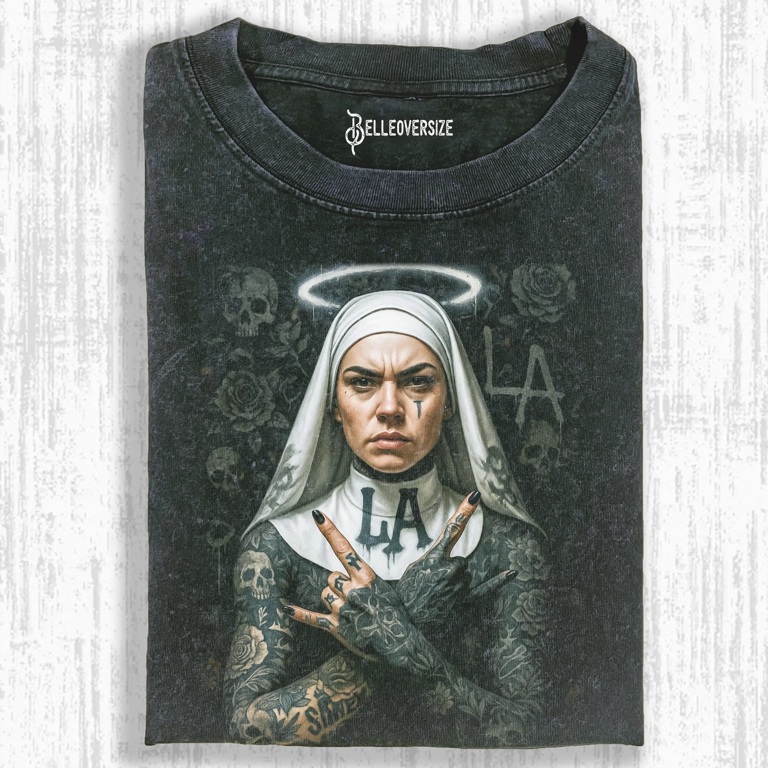 NUNS T-SHIRT 
