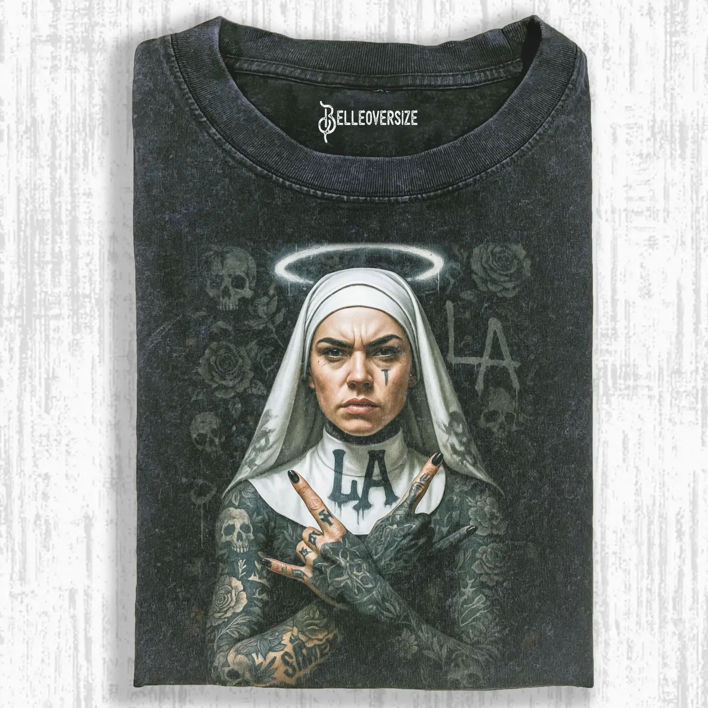 NUNS T-SHIRT 