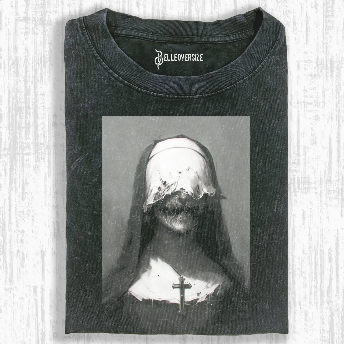 NUNS T-SHIRT