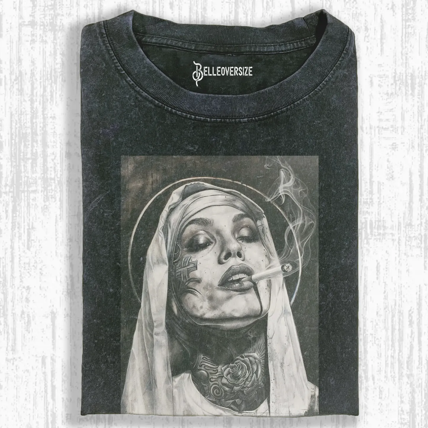 NUNS T-SHIRT